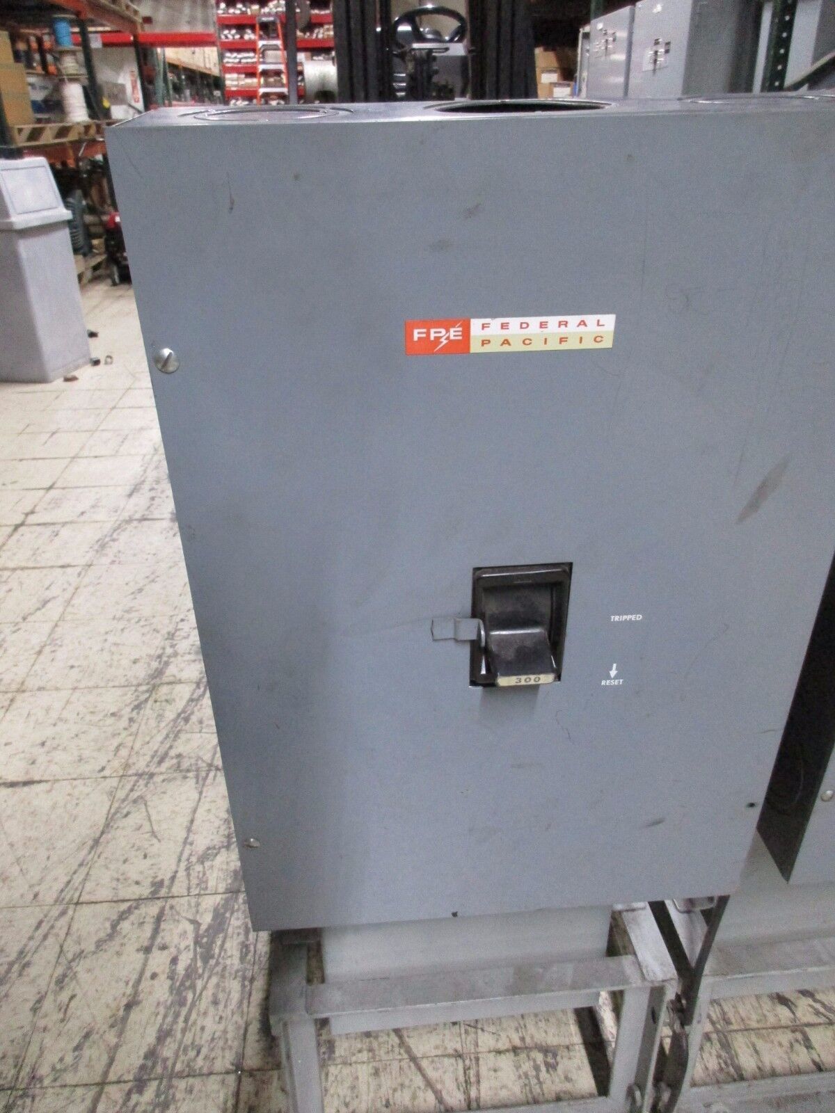 FPE/Cornell Dubilier Capacitor w/ Disconnect ICS4100D33 100 KVAR 240V 3Ph Used