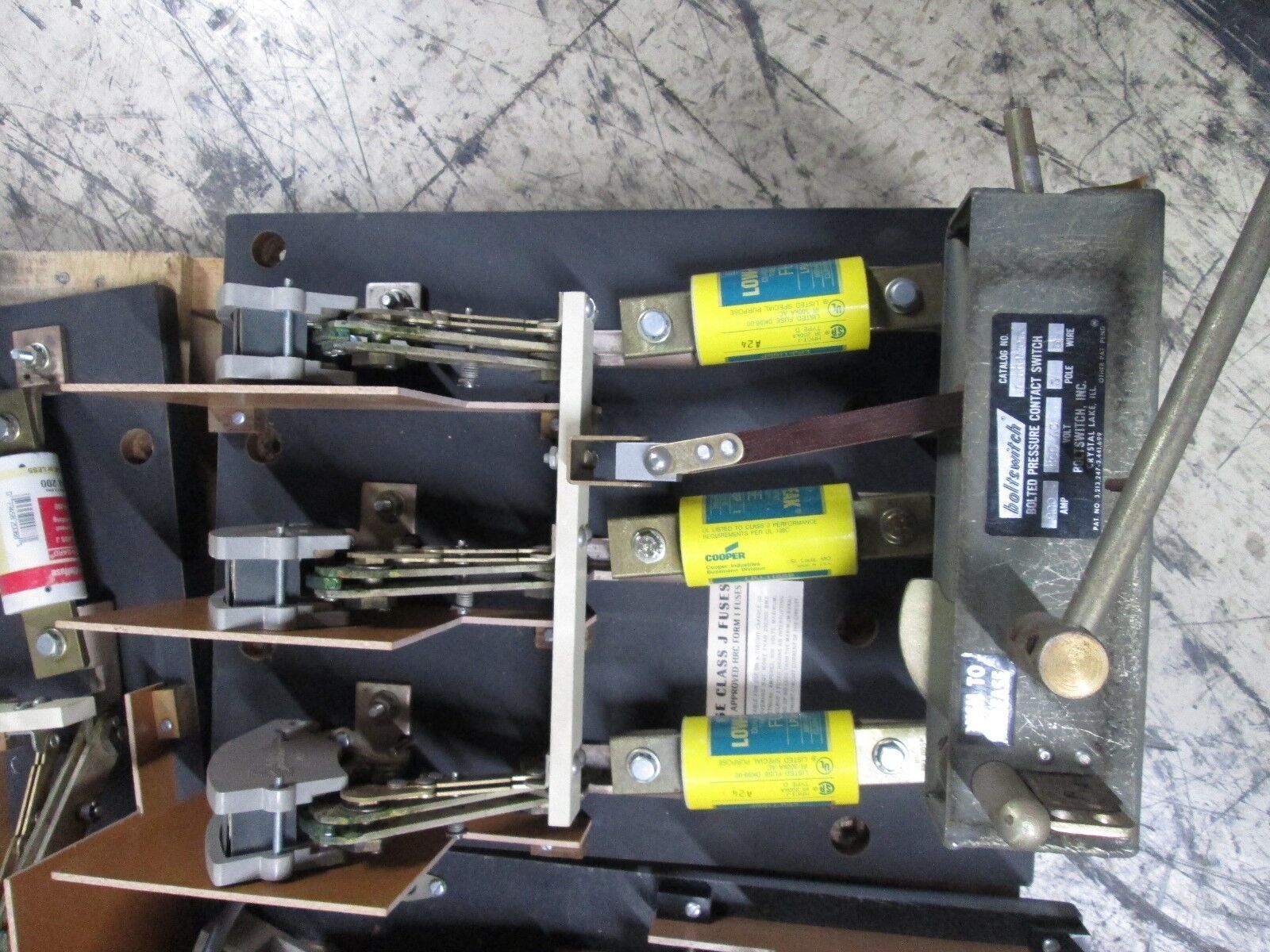 Boltswitch Bolted Pressure Contact Switch J 364 W0L 200A 3W 3P 600VAC Used