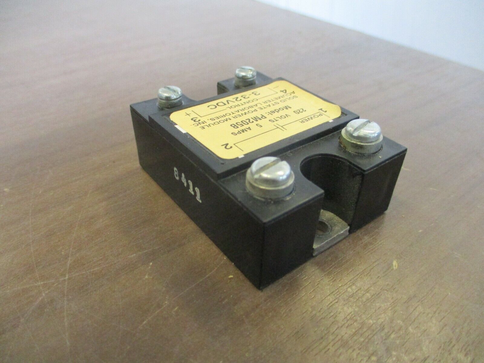 Harrel Solid State Power Module PM205B 220V 5A Control: 3-32VDC Used