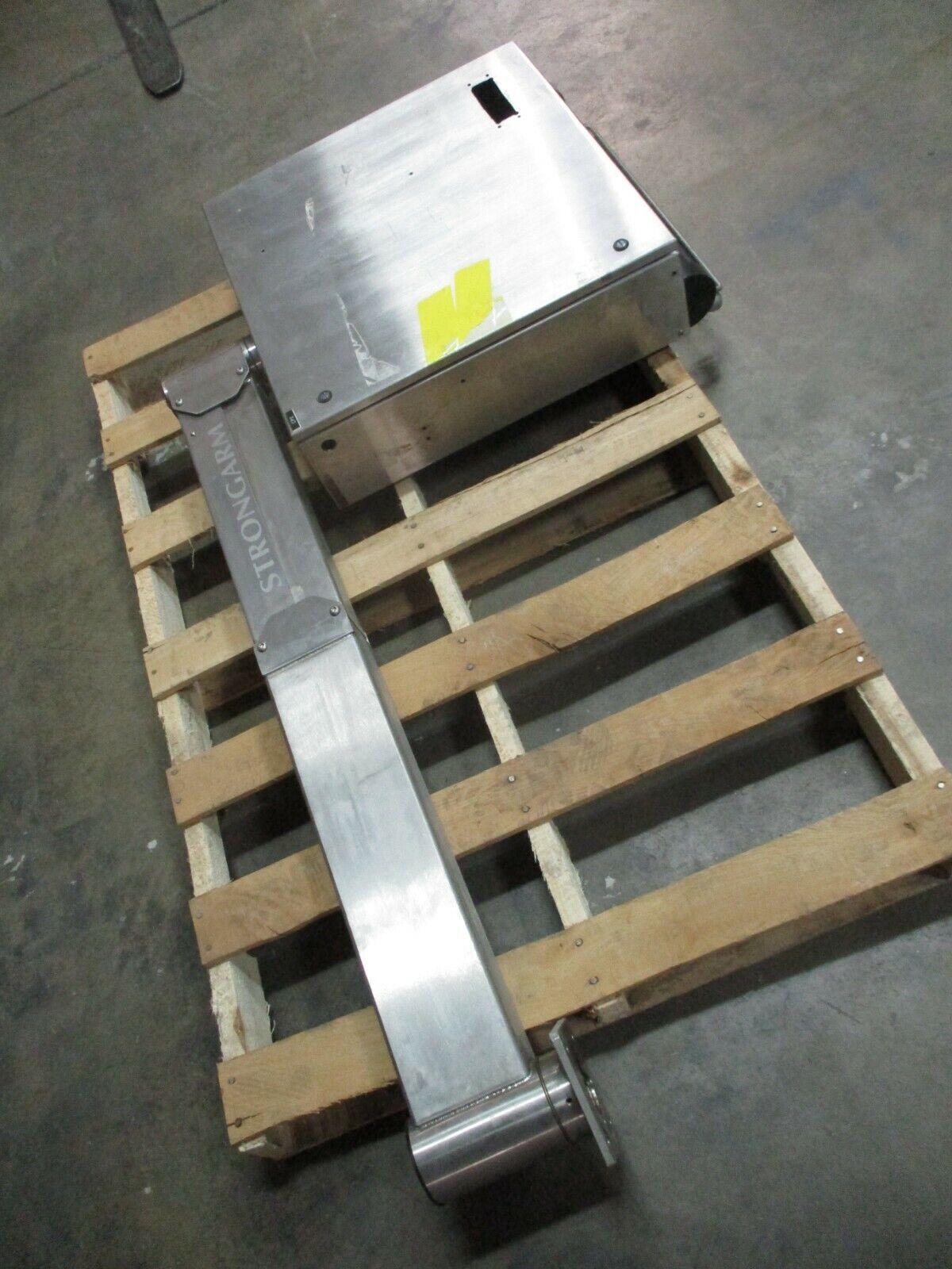 Strongarm Vertica Stainless Steel Pendant Arm 602-VM1H12-222206-00-000-35856