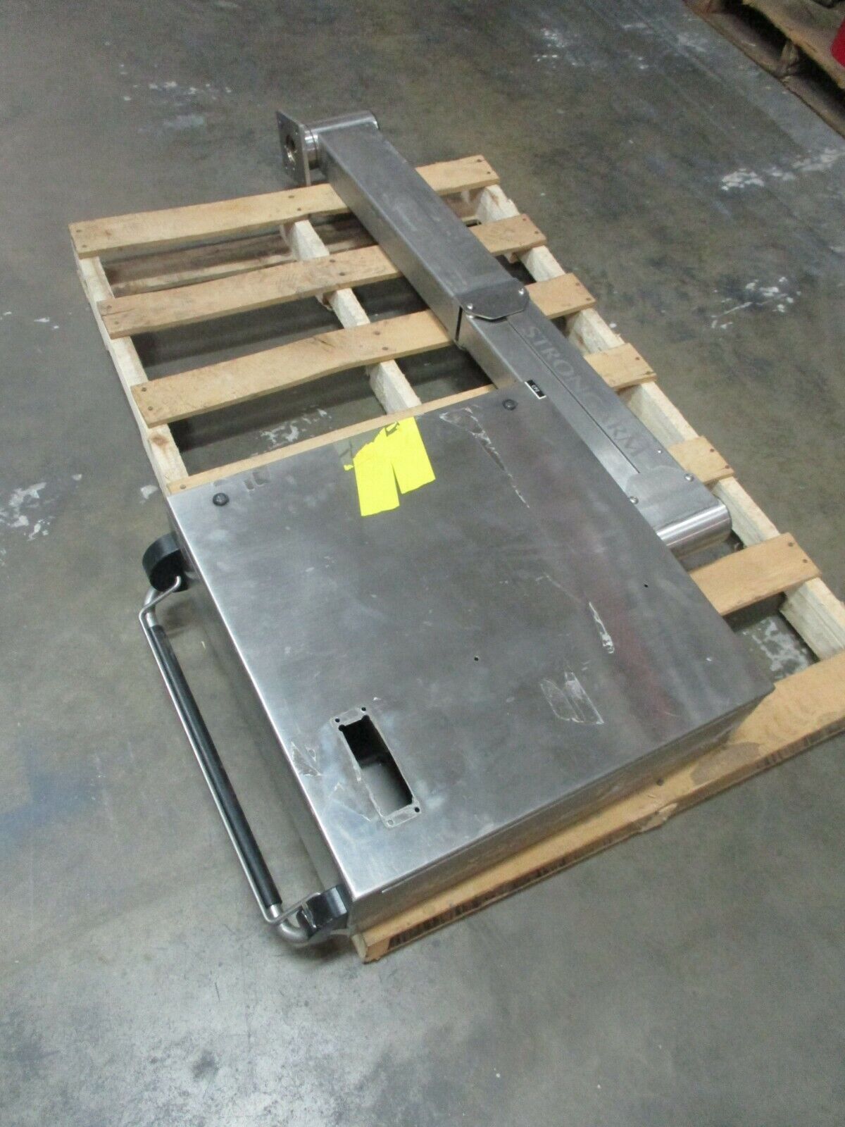 Strongarm Vertica Stainless Steel Pendant Arm 602-VM1H12-222206-00-000-35856