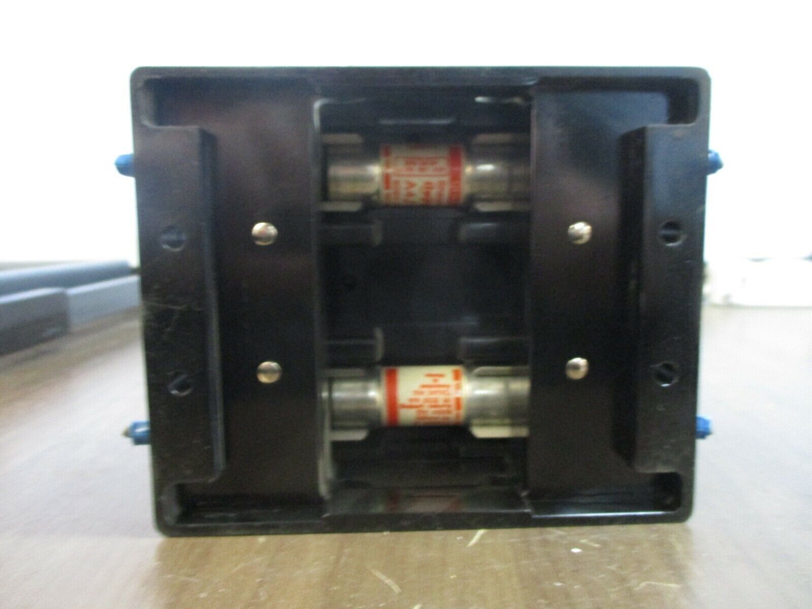 USD Pullout Switch 15149 30 A 600 V J Fuses 2 Pole w/ (2) 10A Fuses Used