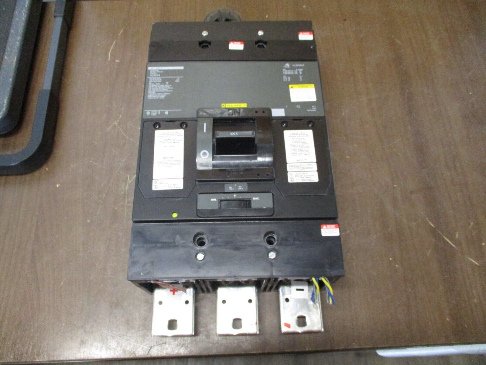 Square D Circuit Breaker 542592P6 900A 600V 3P Used