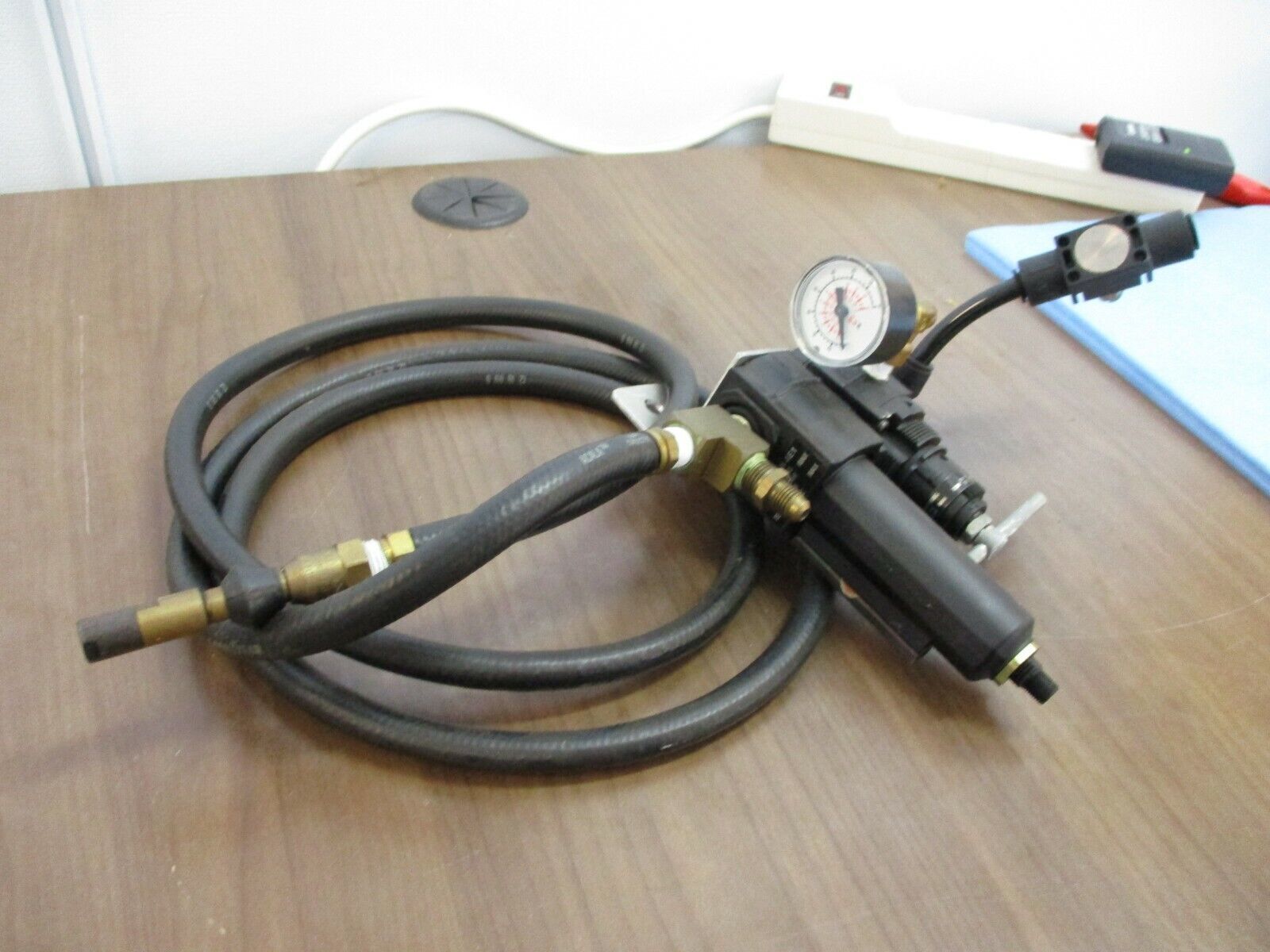 Norgen Regulator F72G-2AN-AE1 150 PSIG Used