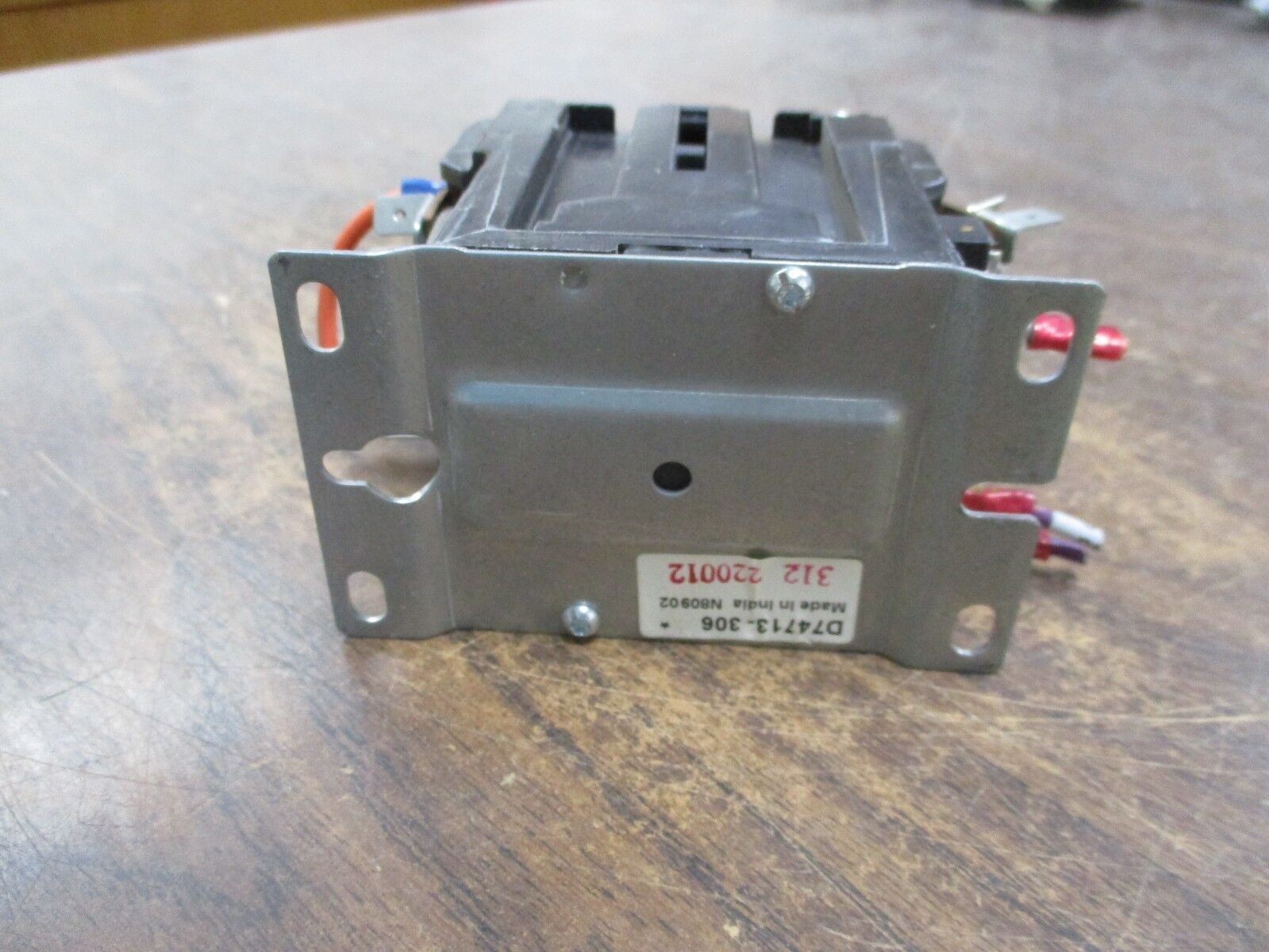 Liebert Contactor E-0110 24V Coil Used