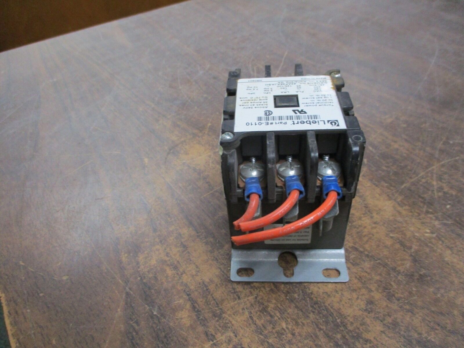 Liebert Contactor E-0110 24V Coil Used