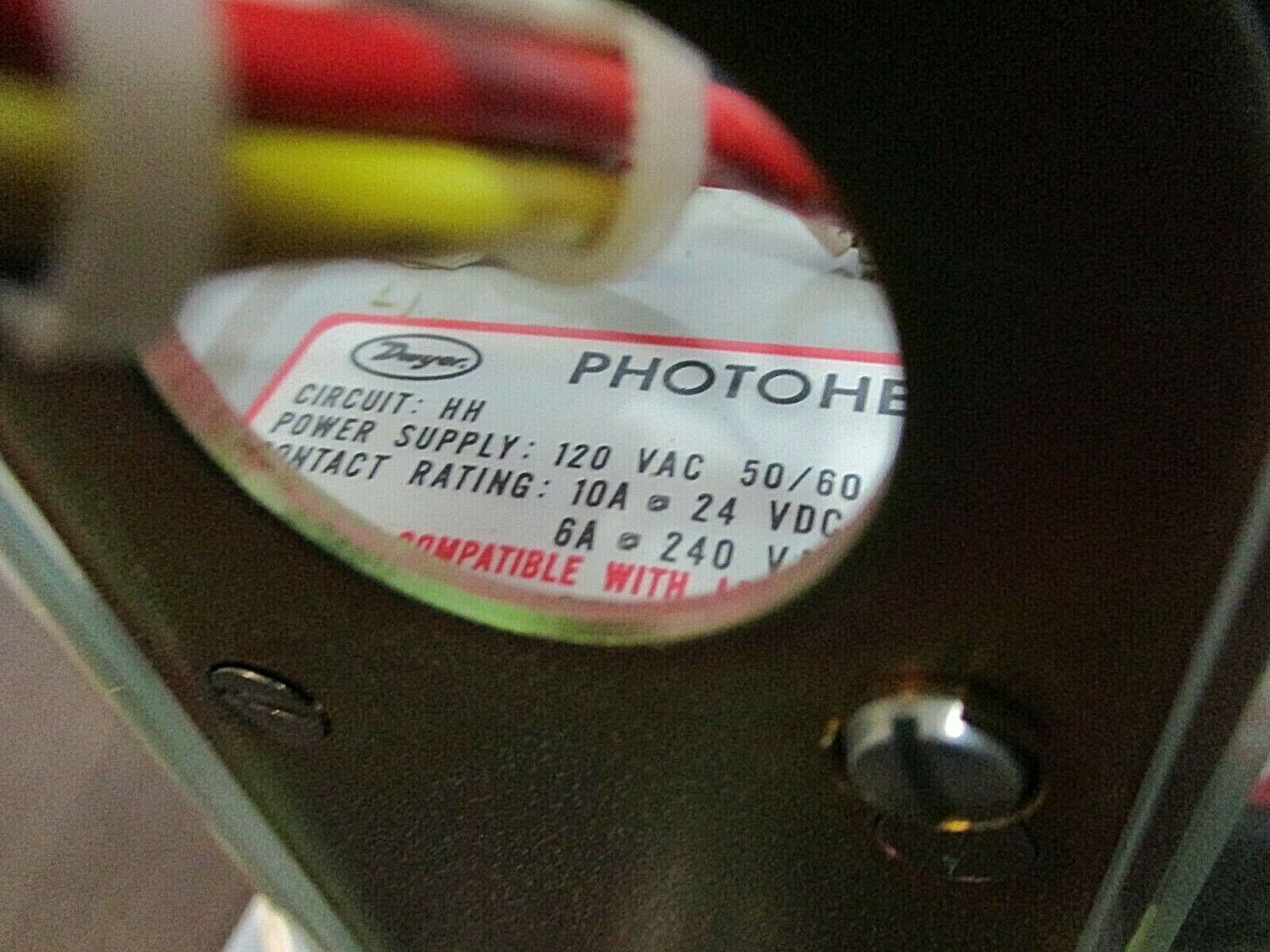 Dwyer Photohelic Circuit HH 120V 50/60Hz 5W Used