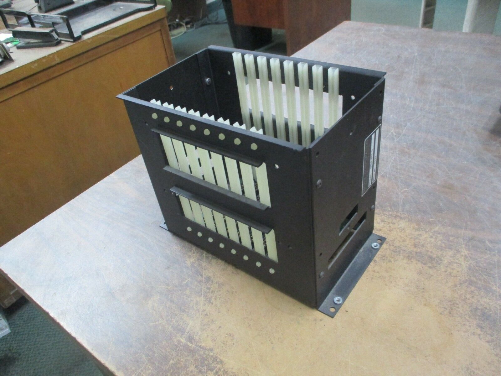 Matrix PLC Rack QMB8.6BP-C Used