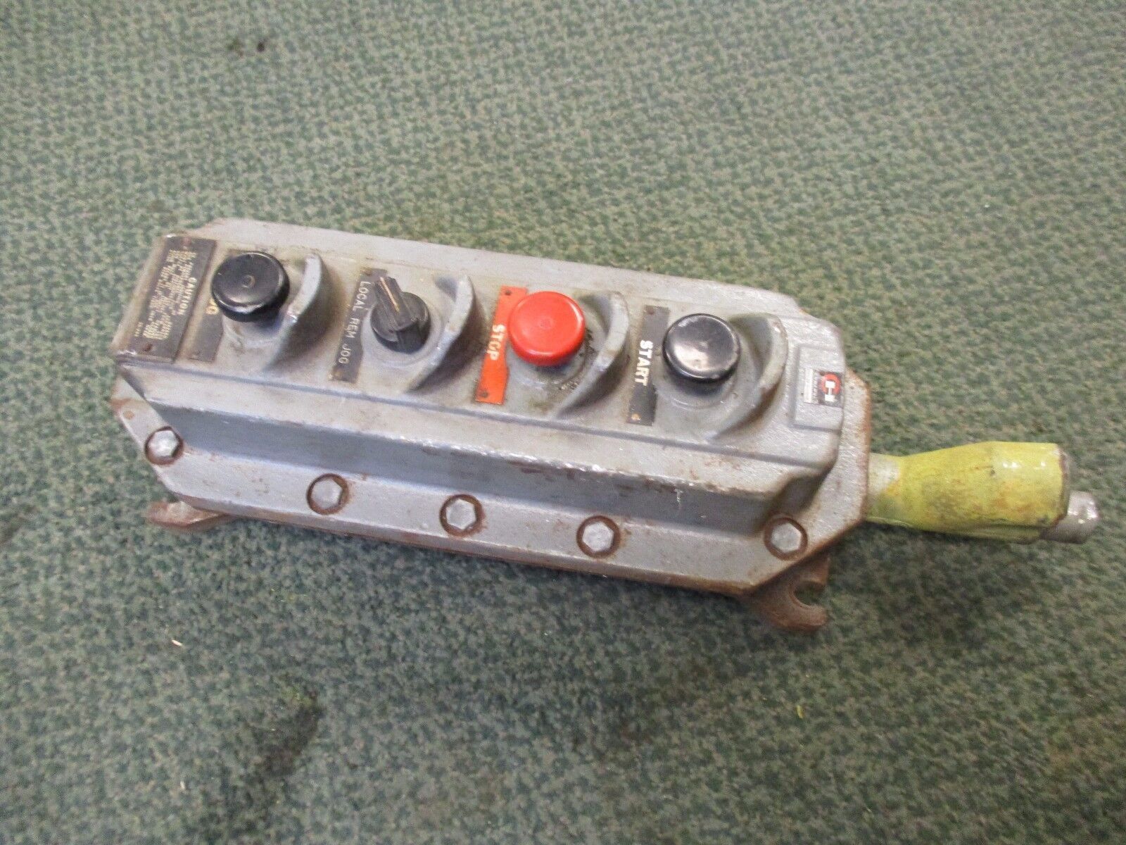 Cutler-Hammer Explosion Proof Push Button Station 10250H1753A 4-Position Used