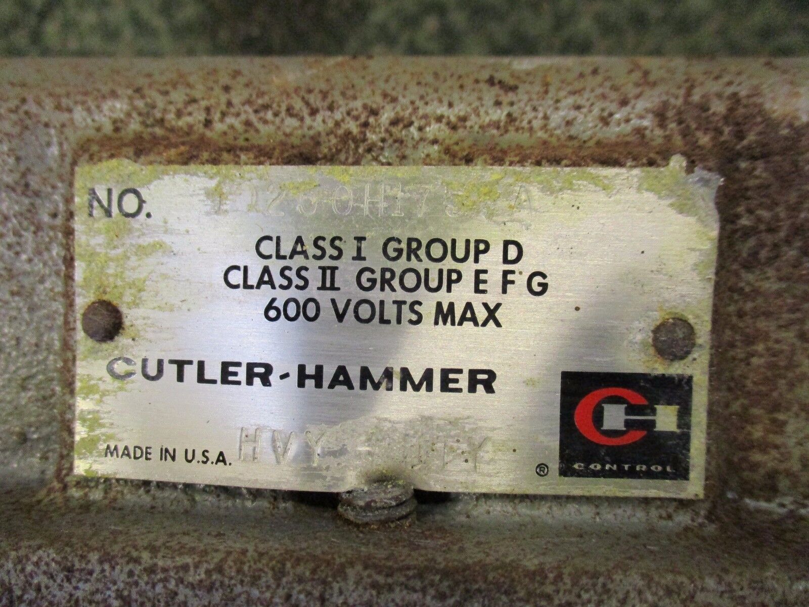 Cutler-Hammer Explosion Proof Push Button Station 10250H1753A 4-Position Used