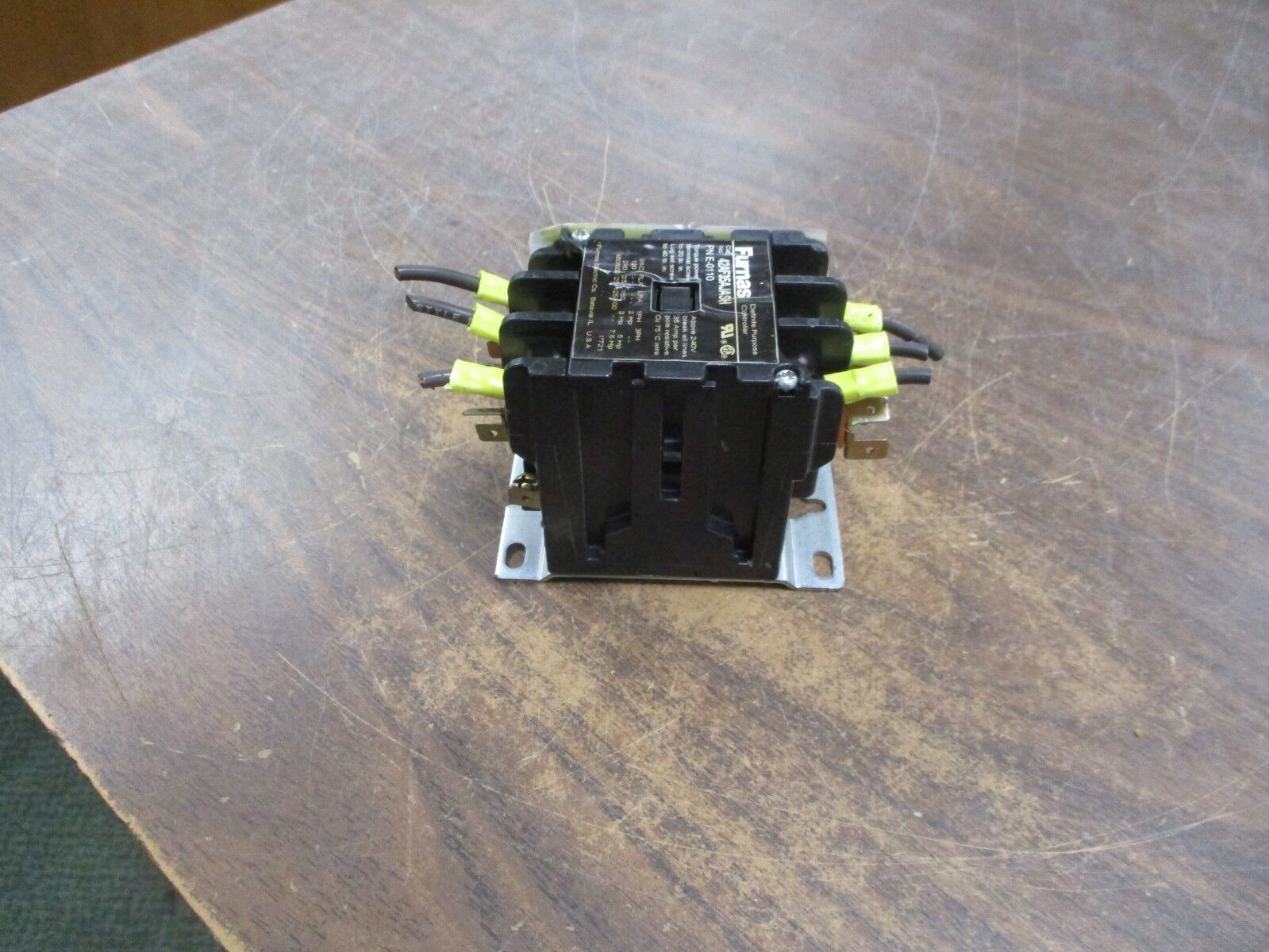 Furnas Definite Purpose Contactor 42AF35AJASH 24V Coil 25A 600V Used