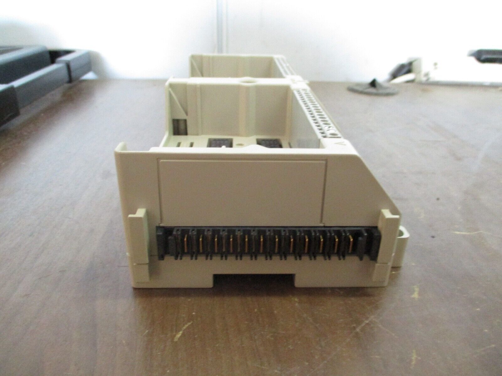 Emerson Ovation Process Control Base 1B30035H01 Rev. 04 Used