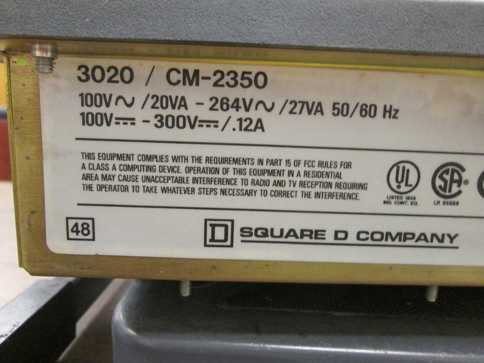 Square D Power Logic Circuit Monitor 3020 CM-2350 100-264VAC 20-27VA