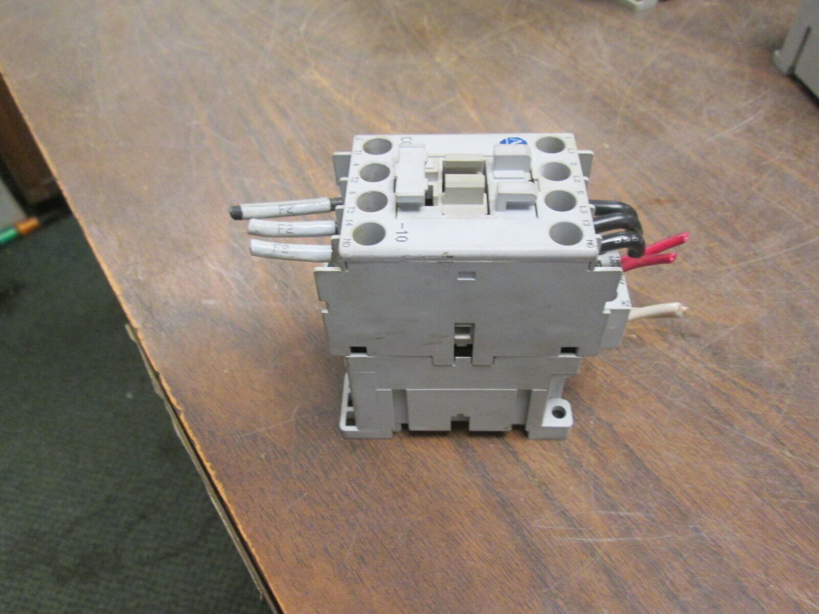 Allen-Bradley Contactor 100-C09* 120V Coil 25A 600V Used