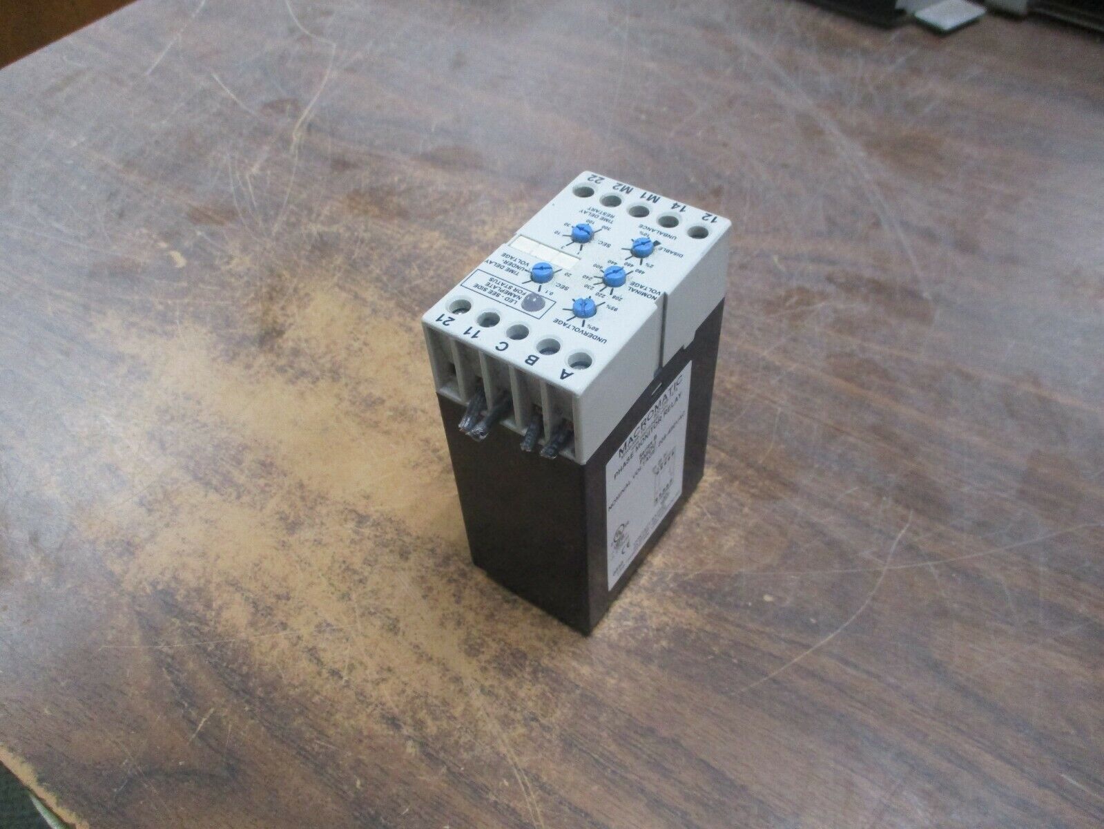 Macromatic Phase Monitor Relay PMDU Ser. B 208-480VAC Used