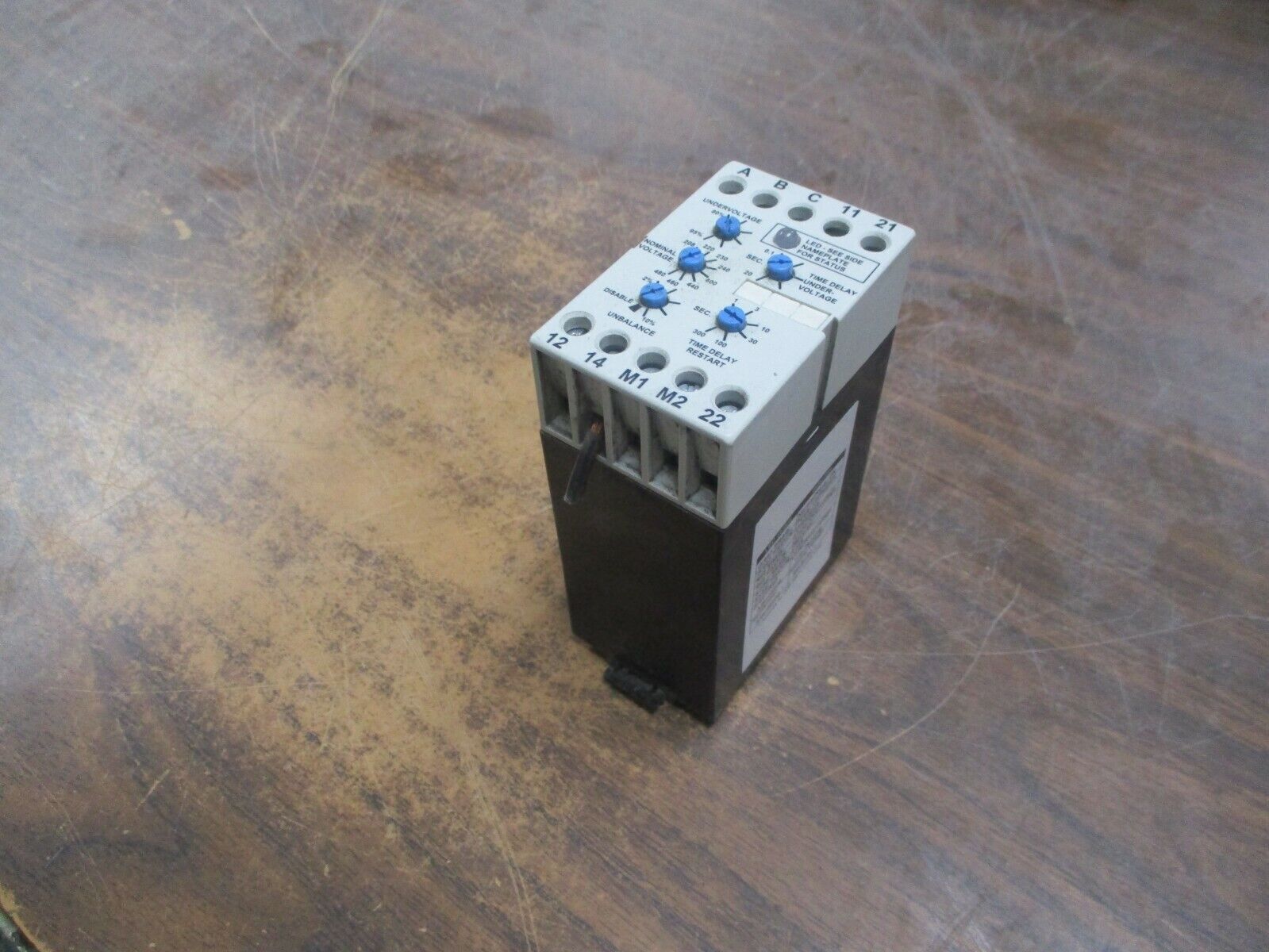 Macromatic Phase Monitor Relay PMDU Ser. B 208-480VAC Used
