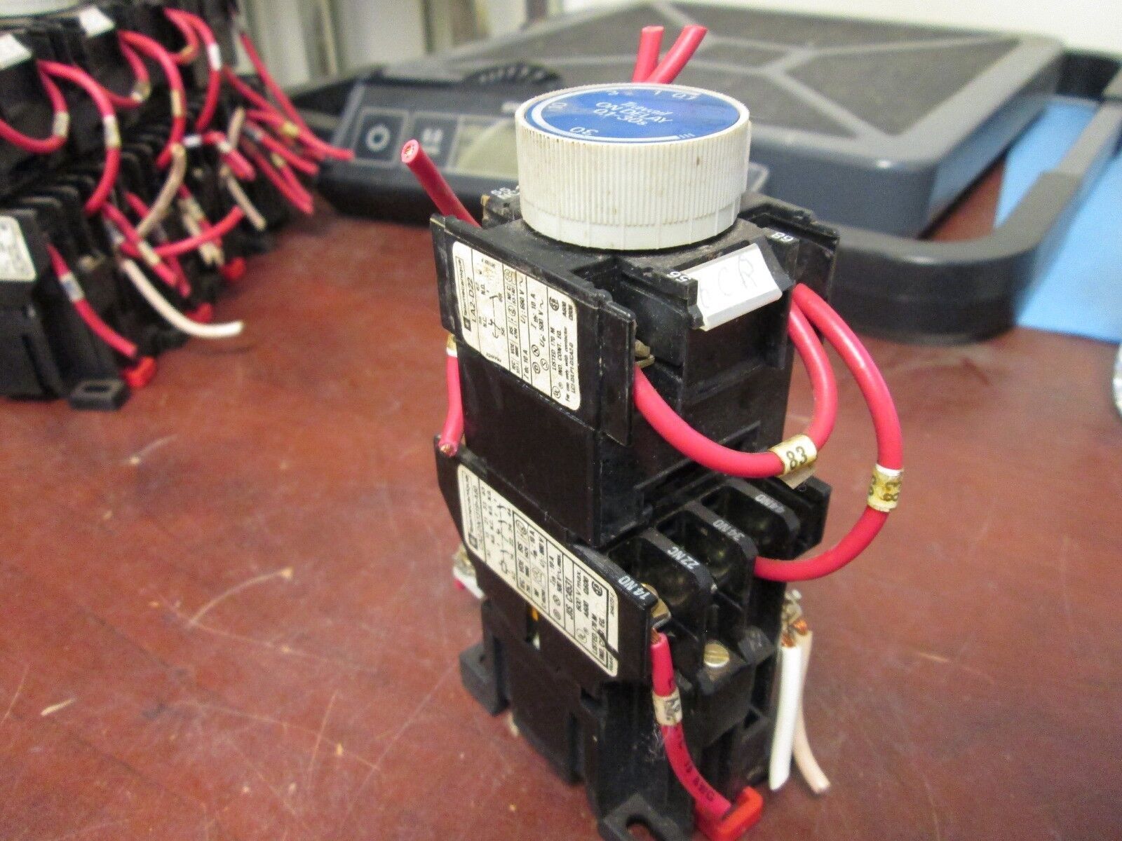 Telemecanique Timing Relay LA2-D22 CA2-DN1319-A60 120V Coil Range: .1-30sec Used