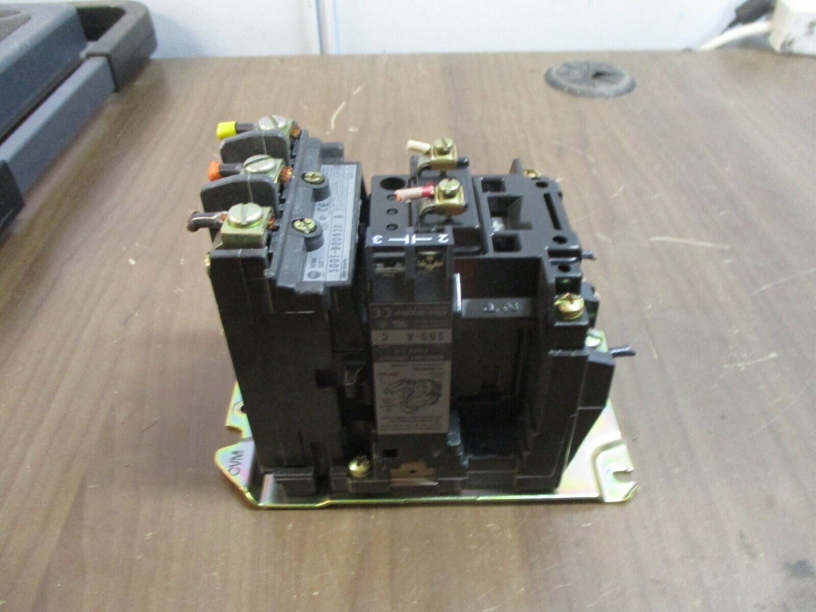 Allen-Bradley Size 1 Contactor 500F-BOD930 Ser. B 115-120V Coil 27A 600V Used
