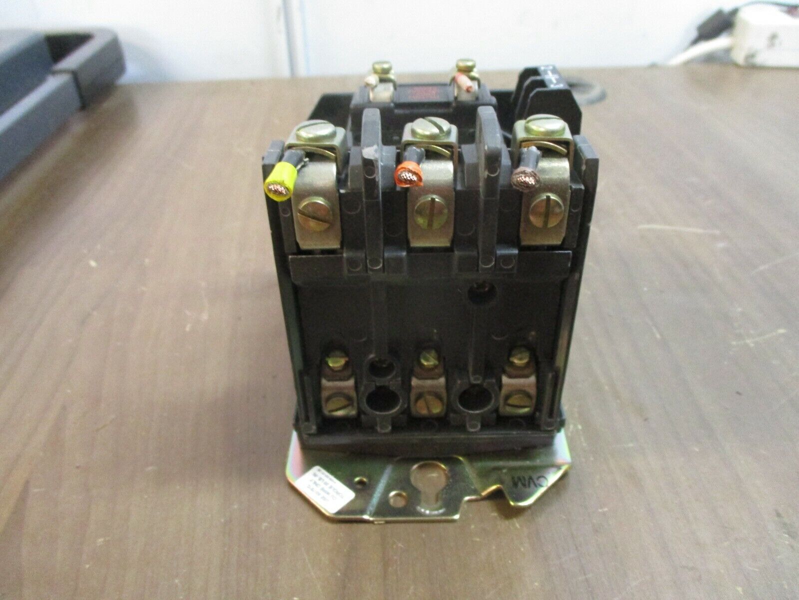 Allen-Bradley Size 1 Contactor 500F-BOD930 Ser. B 115-120V Coil 27A 600V Used