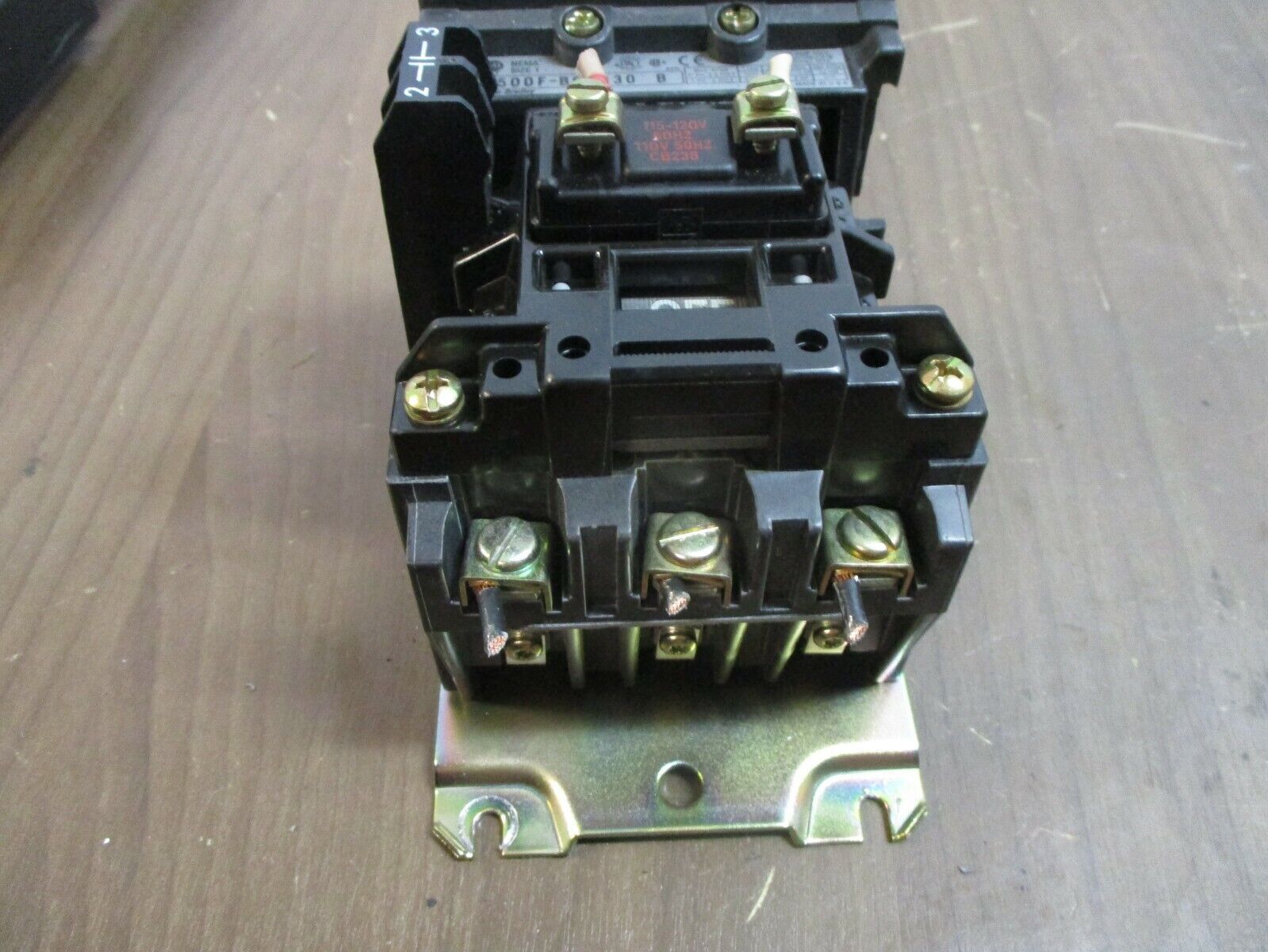 Allen-Bradley Size 1 Contactor 500F-BOD930 Ser. B 115-120V Coil 27A 600V Used
