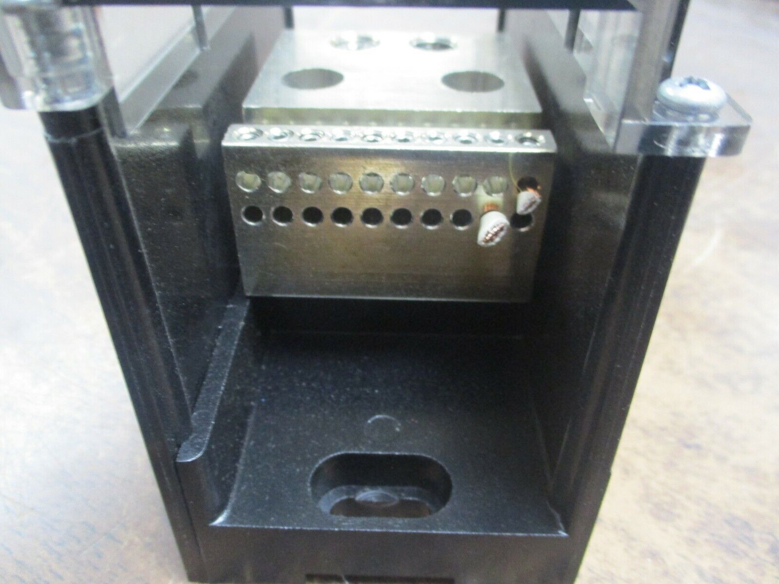 Ferraz Shawmut Power Distribution Block 69601 600V 1P Used
