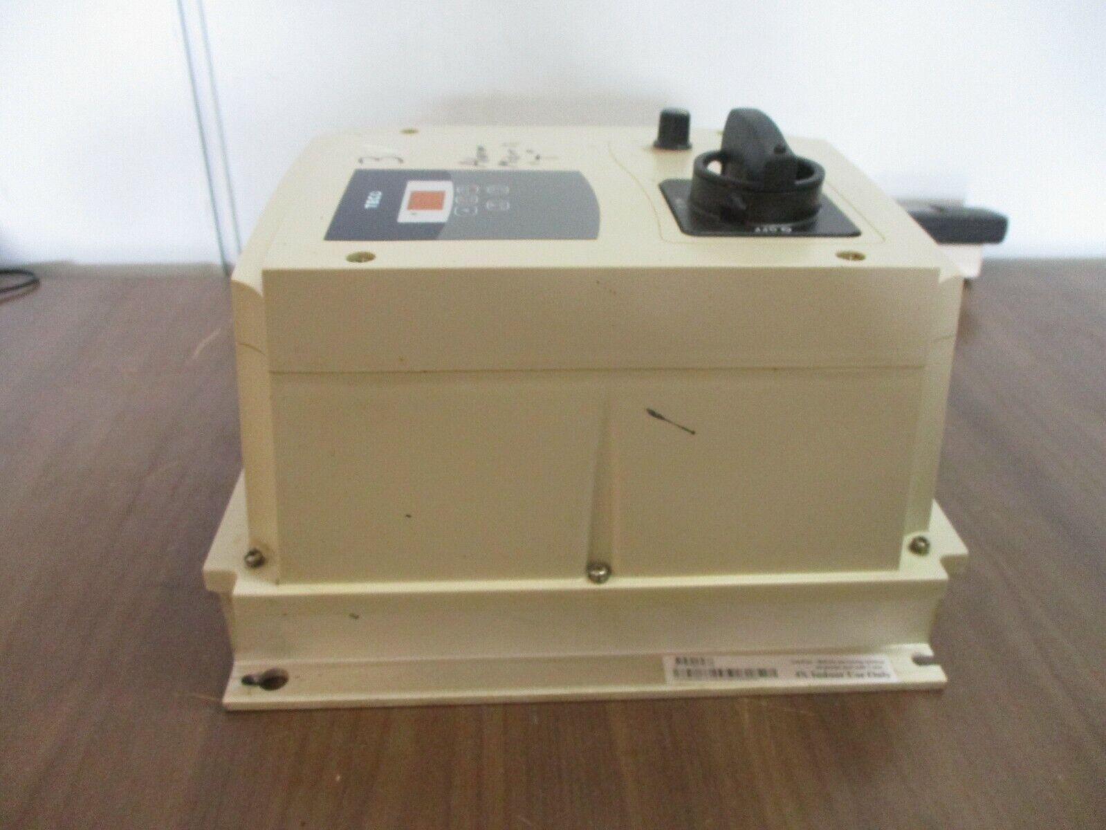 TECO AC Drive JNEV-401-H3N4S 1HP 3Ph Type 4X Enclosure Used