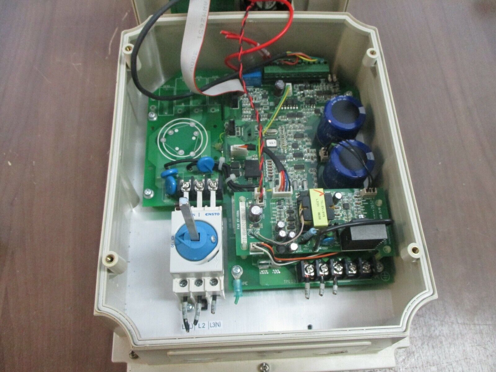 TECO AC Drive JNEV-401-H3N4S 1HP 3Ph Type 4X Enclosure Used