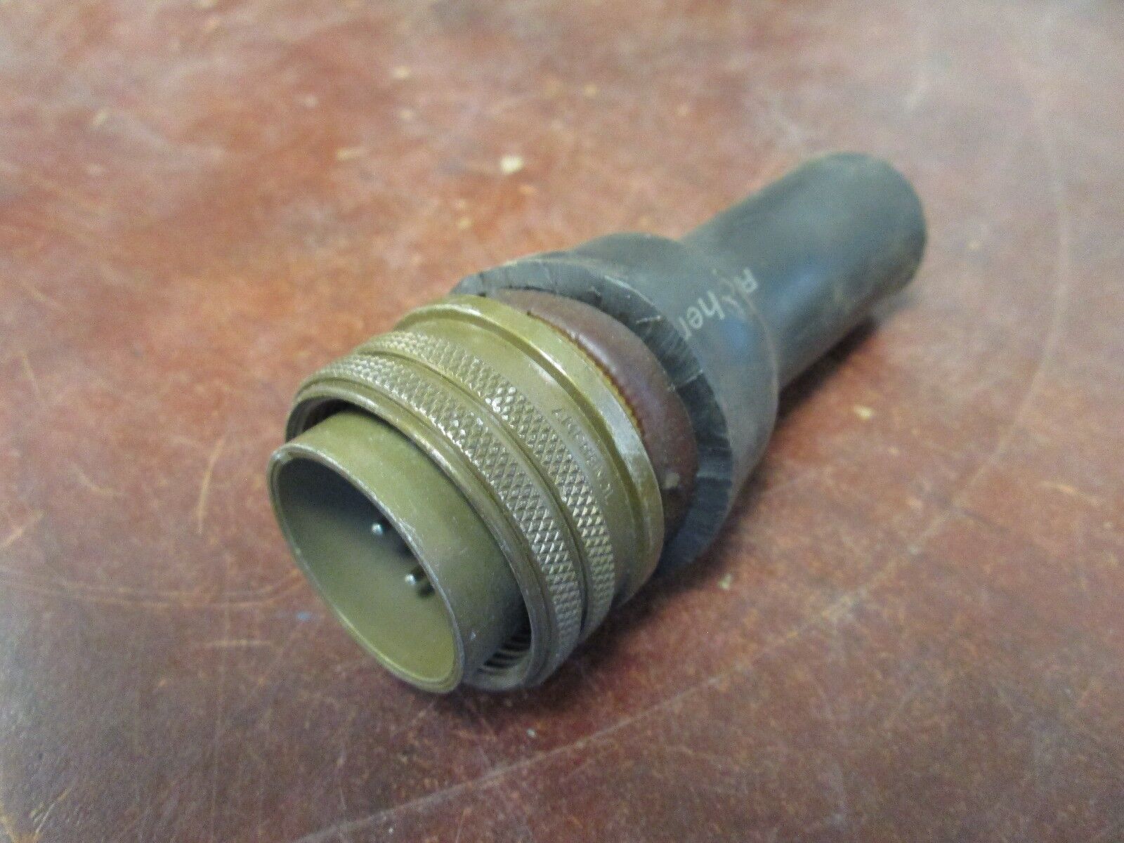 Amphenol Plug 22-18PF 8-Pin Used