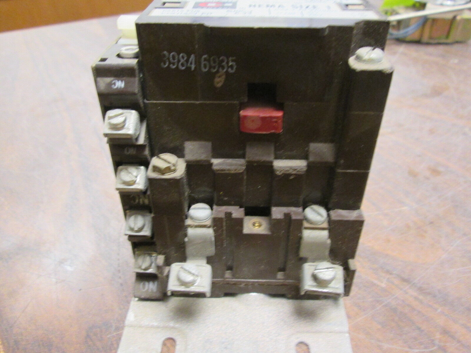 Cutler-Hammer Size 1 Contactor C10CN2 120V Coil 27A Used