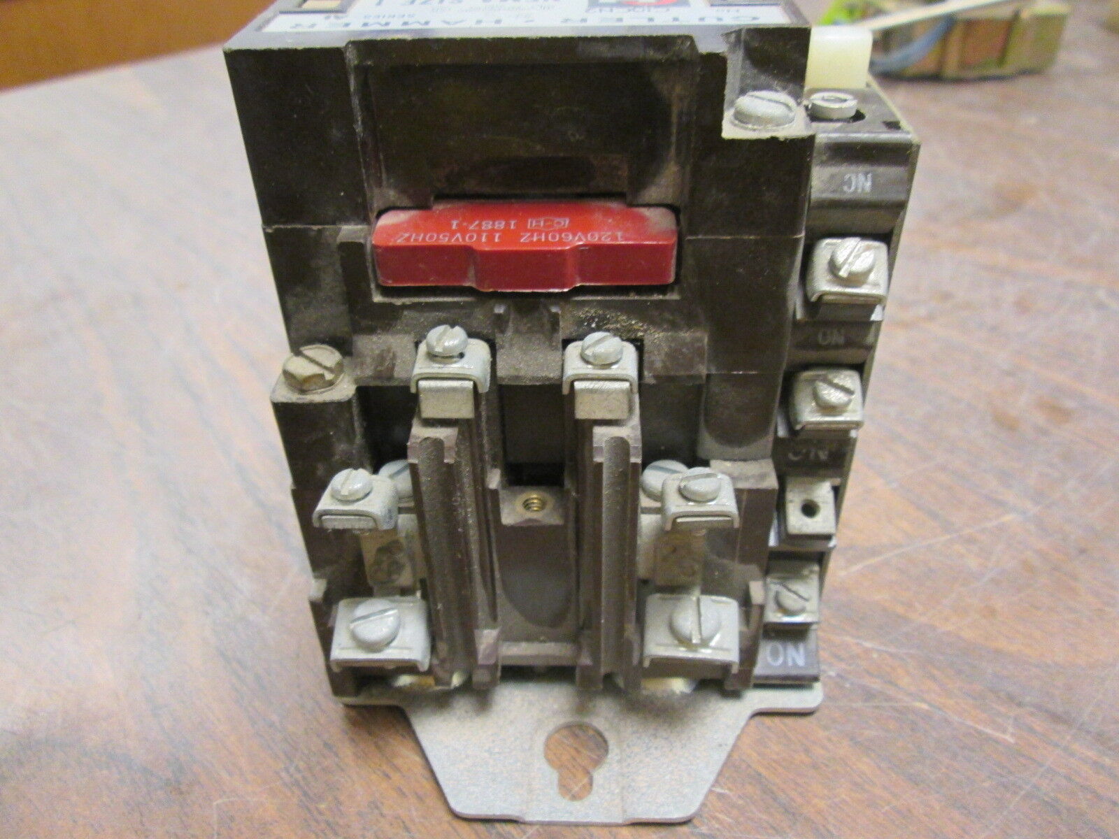Cutler-Hammer Size 1 Contactor C10CN2 120V Coil 27A Used
