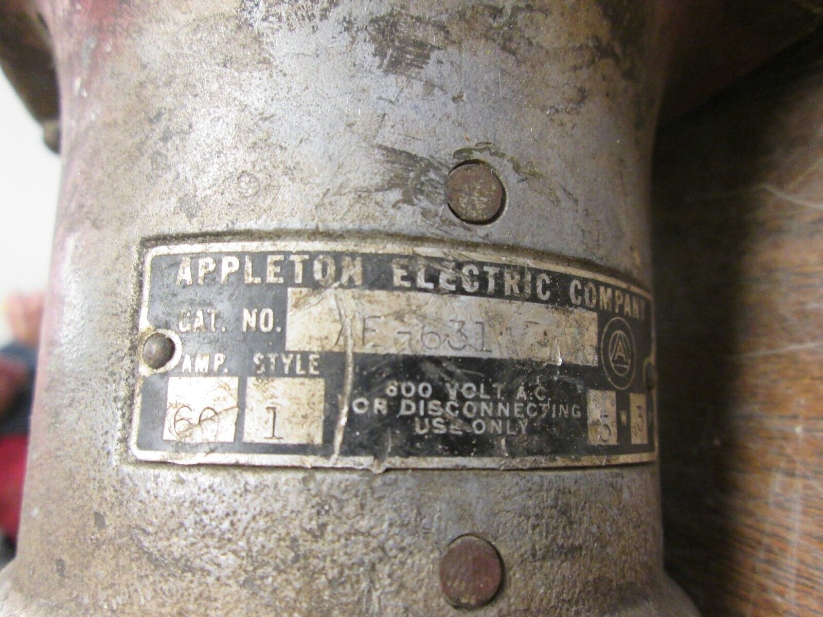 Appleton Receptacle w/ Base AE-631 60A 600V 3P 3W *Missing Cover* Used