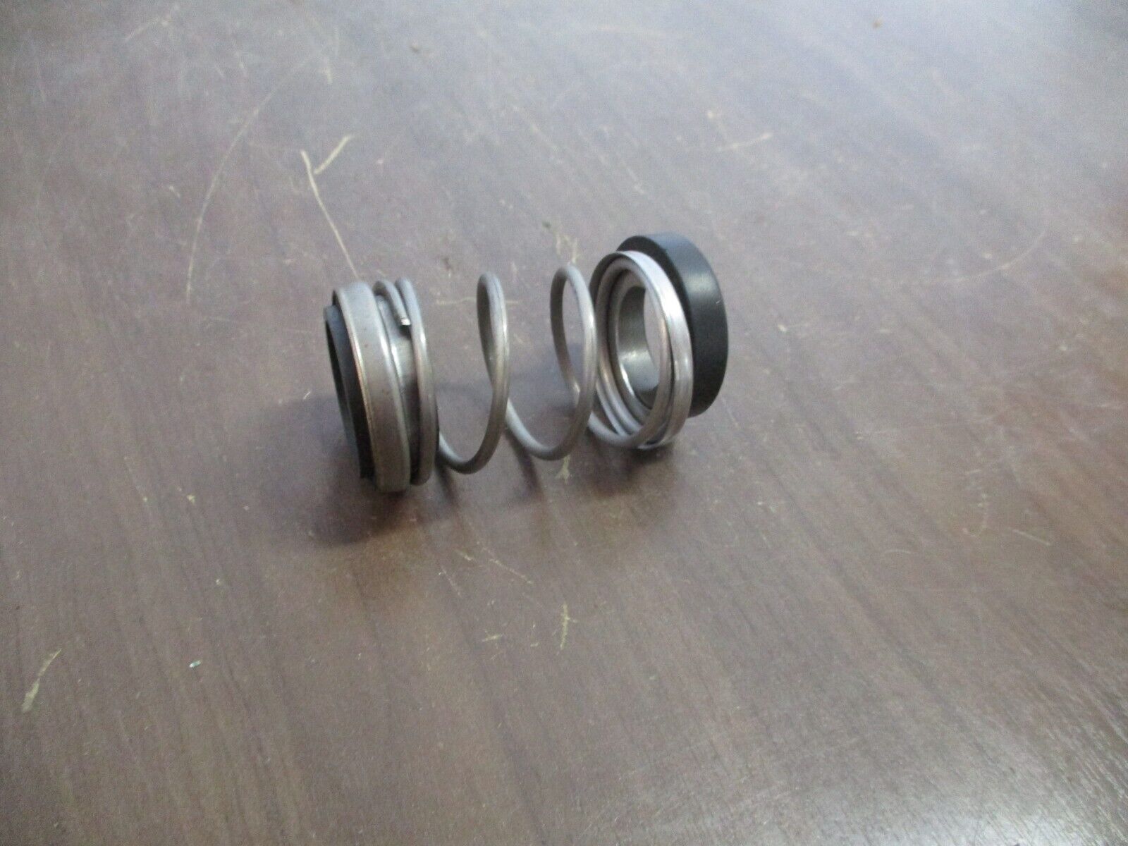 Pac-Seal Shaft Seal 560 New Surplus
