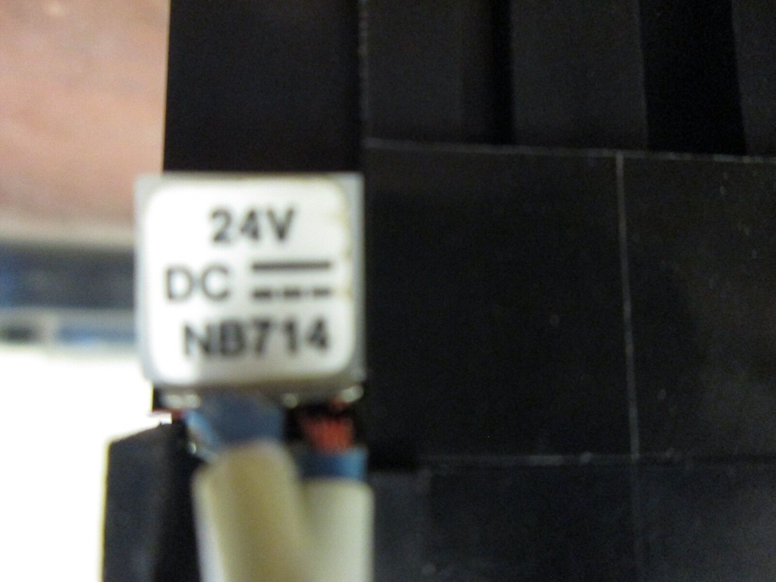 Allen-Bradley Contactor 700DC-F400* w/ 195-FA40 Aux Contact Block 24VDC Coil 10A