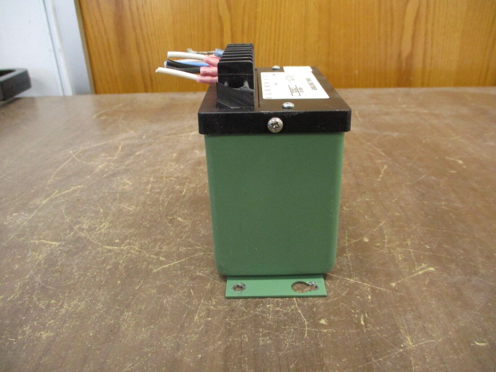Flex-Core Signal Conditioner CTA212L *Broken Terminal Dividers* Used