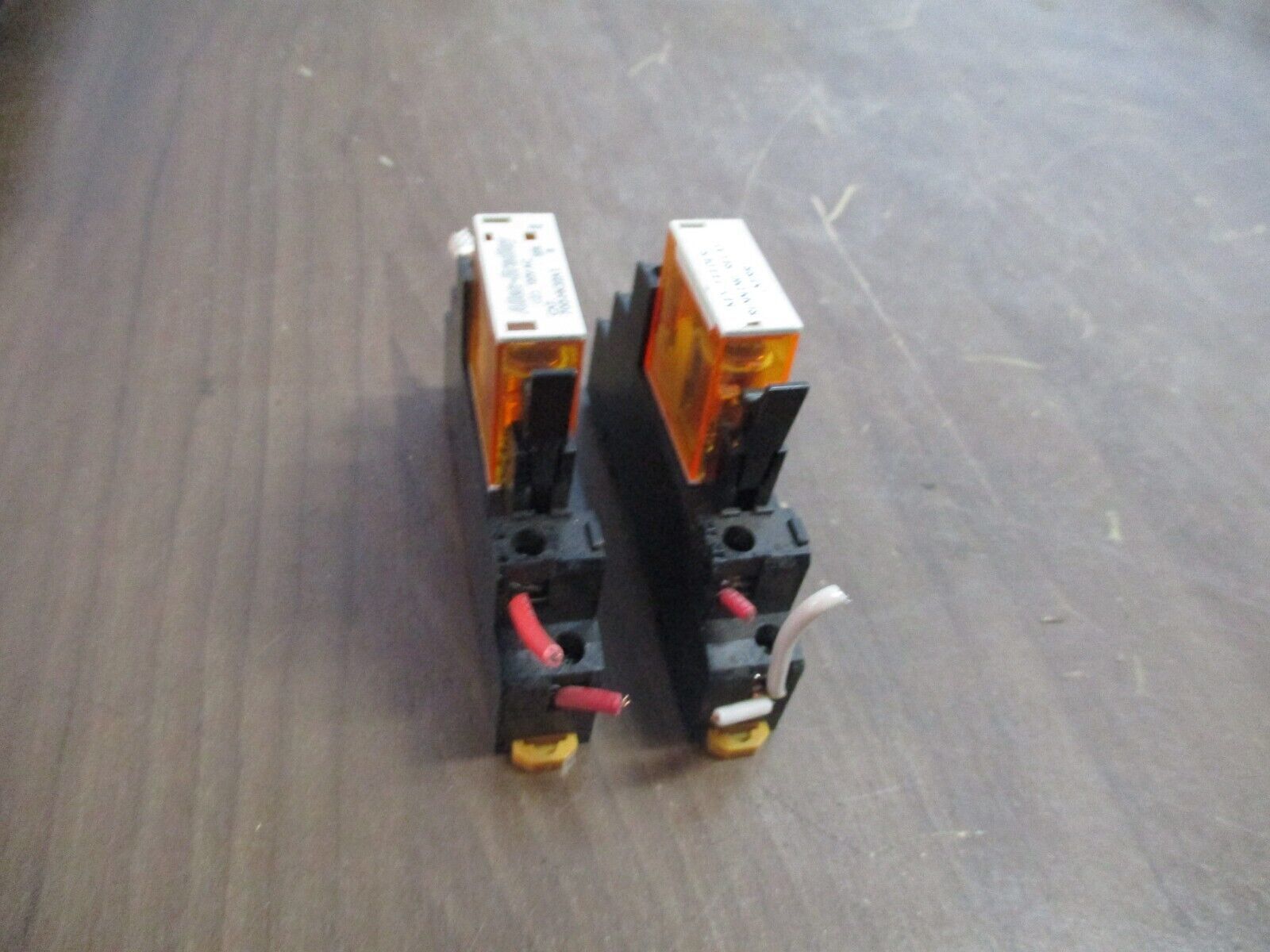 Allen-Bradley Relay 700-HK32A1 Ser. B 120V Coil w/ Base *Lot of 2* Used