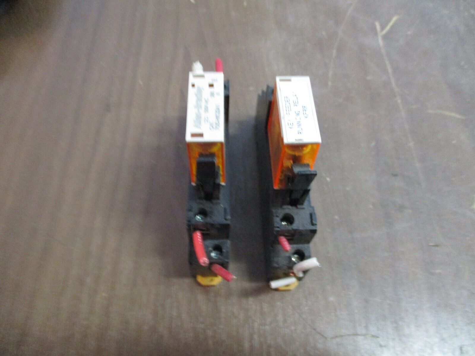 Allen-Bradley Relay 700-HK32A1 Ser. B 120V Coil w/ Base *Lot of 2* Used