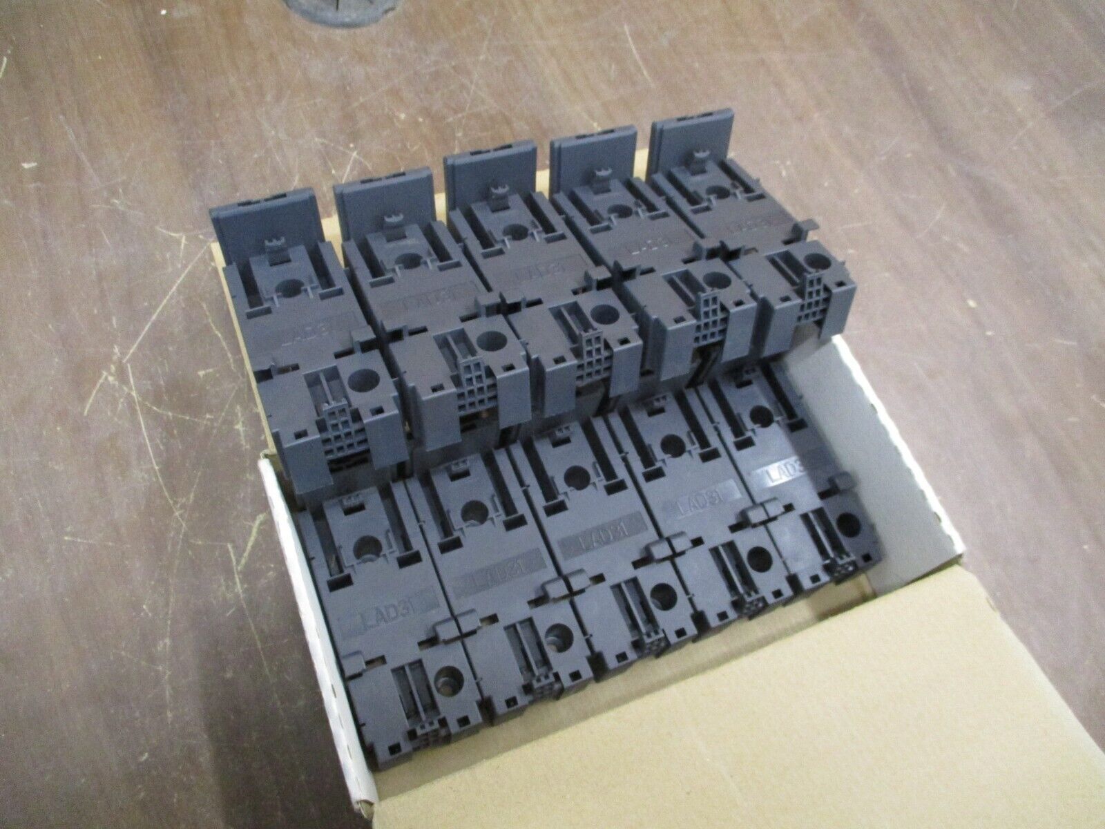 Square D Plastic Plate LAD31 *Box of 10* New Surplus