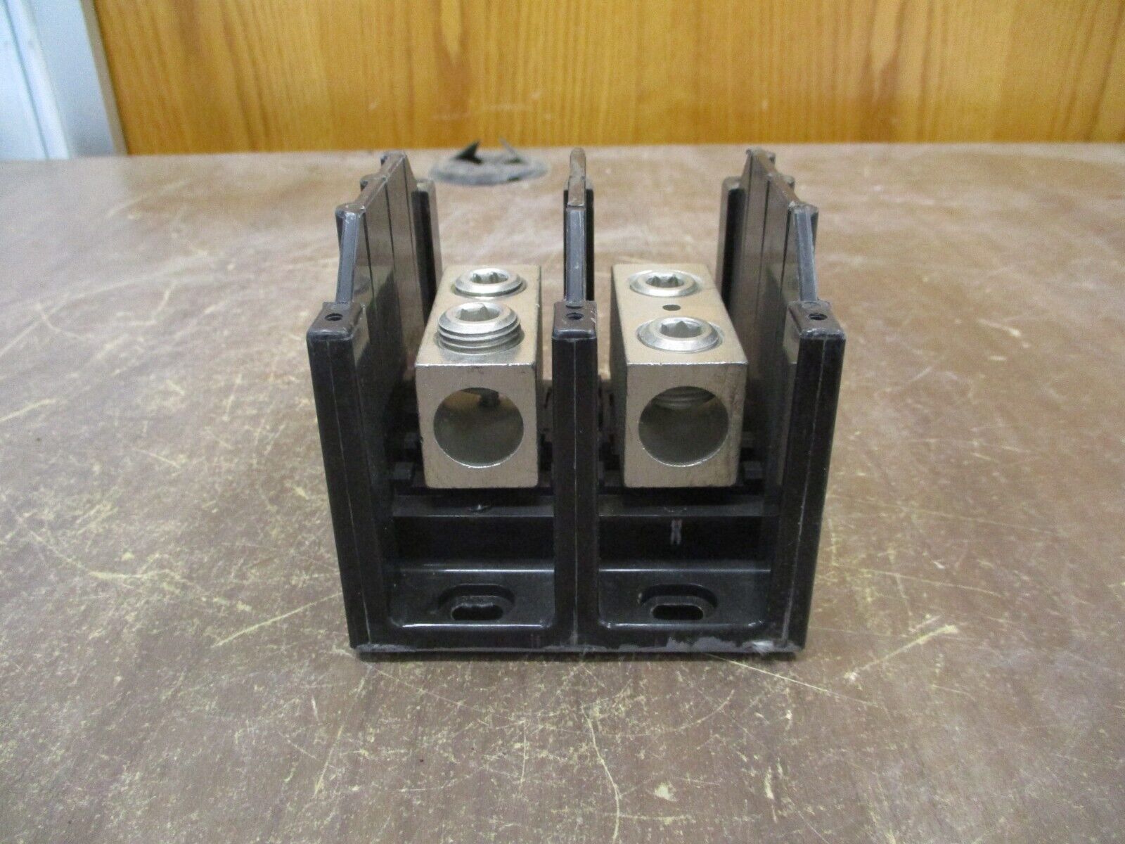 Bussmann Power Distribution Block 16303-2 310A 600V 2P Line: 350-6 Load: 350-6