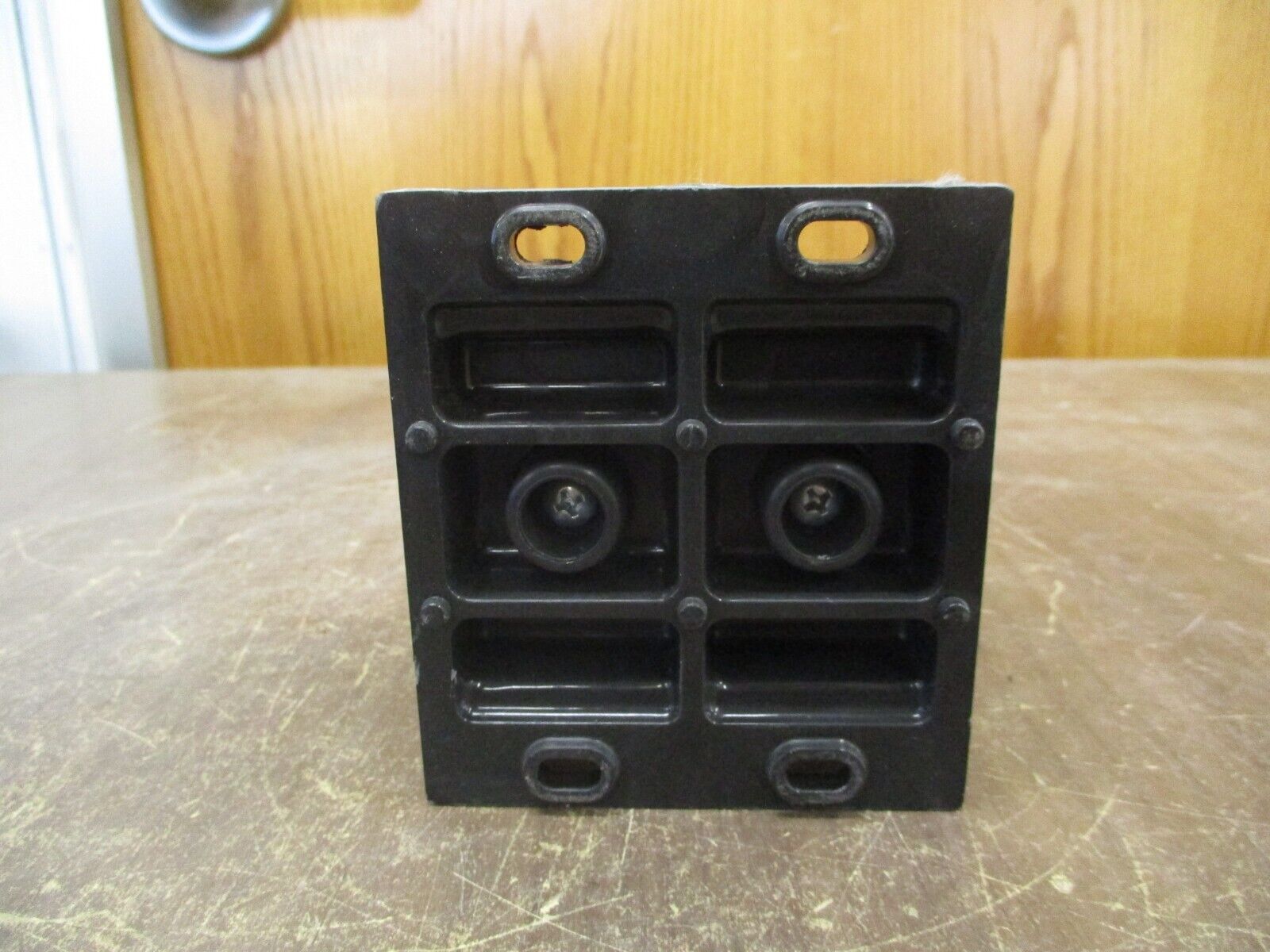 Bussmann Power Distribution Block 16303-2 310A 600V 2P Line: 350-6 Load: 350-6