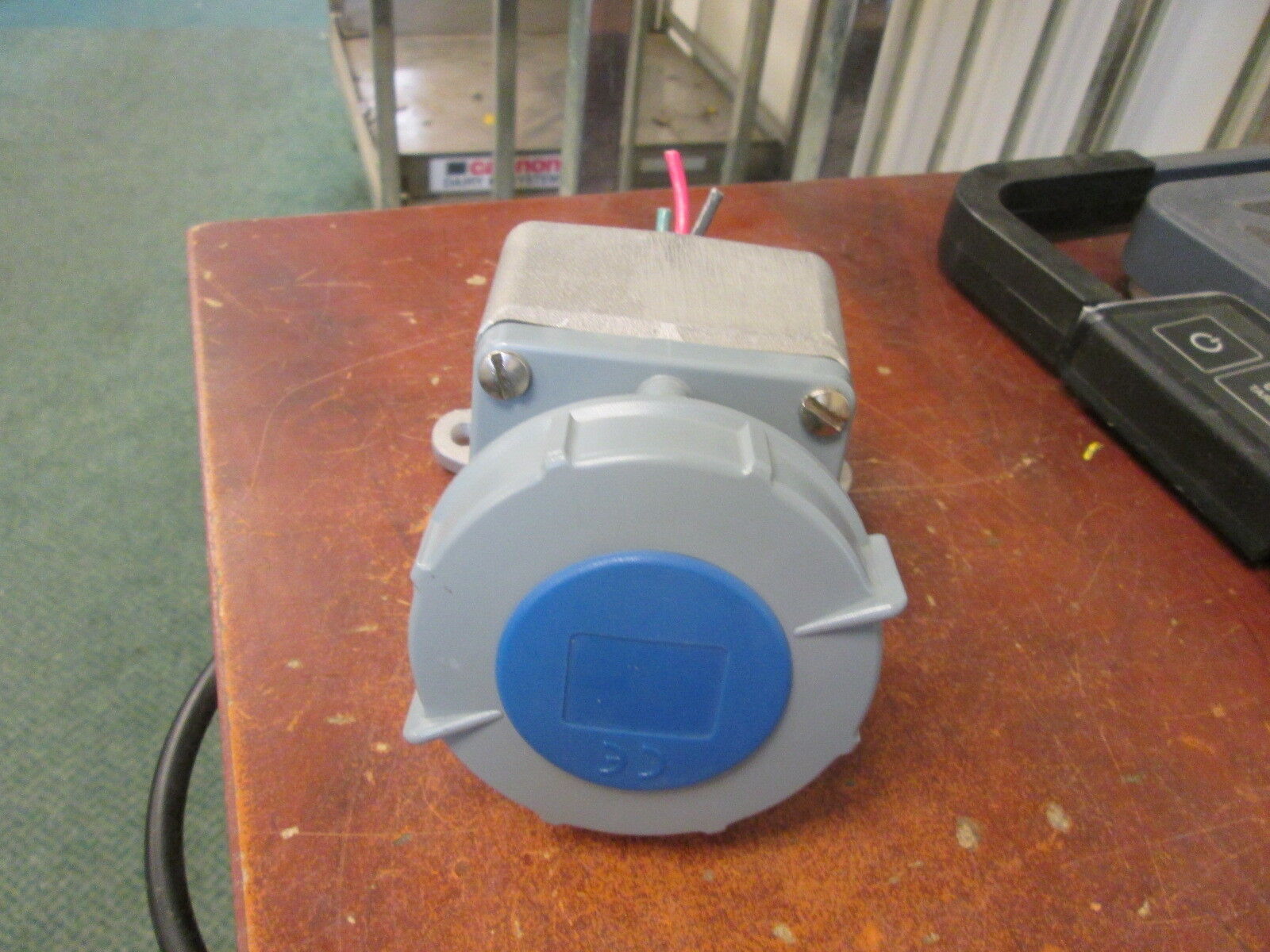 Mennekes Receptacle 30A 250V 3W Used
