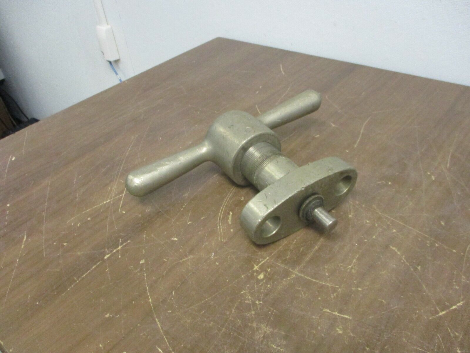 Misc. Brand Steel Valve Handle End: 1/2" Used **Some Shelf Wear**