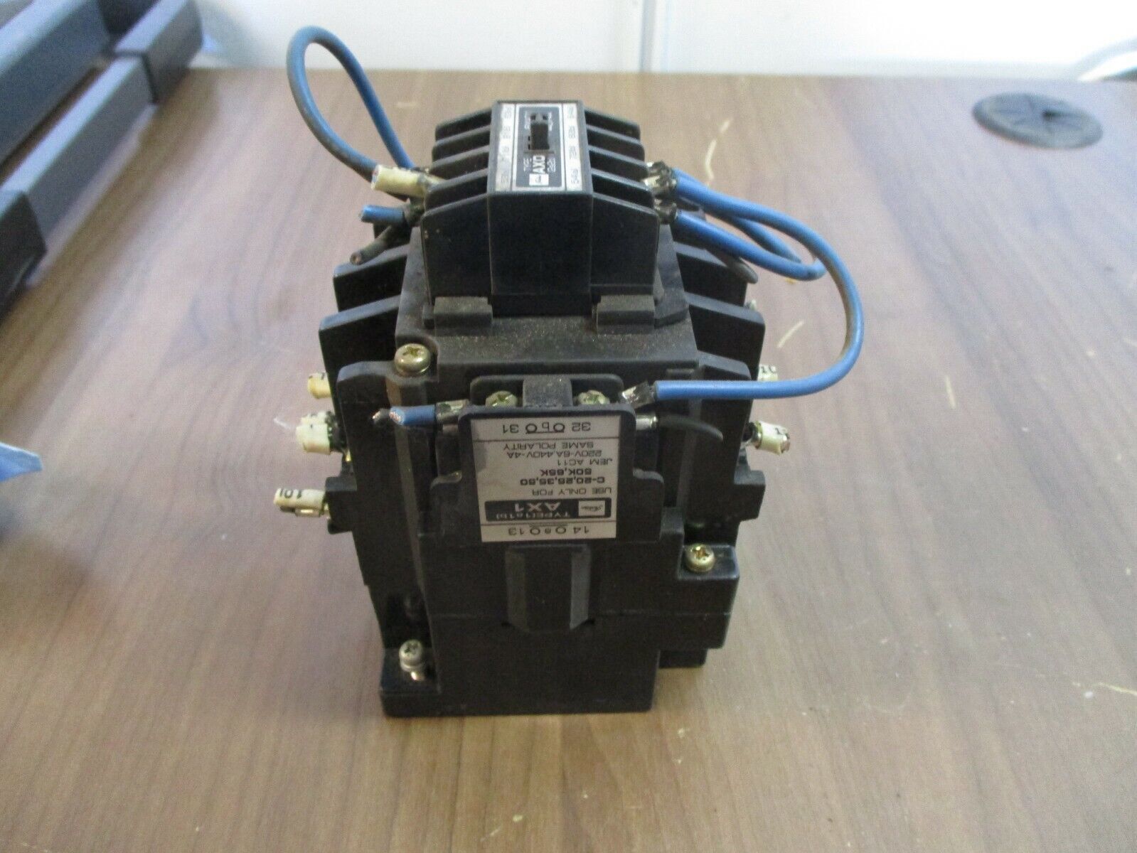 Toshiba Contactor C-35-S 220V Coil 600V Used