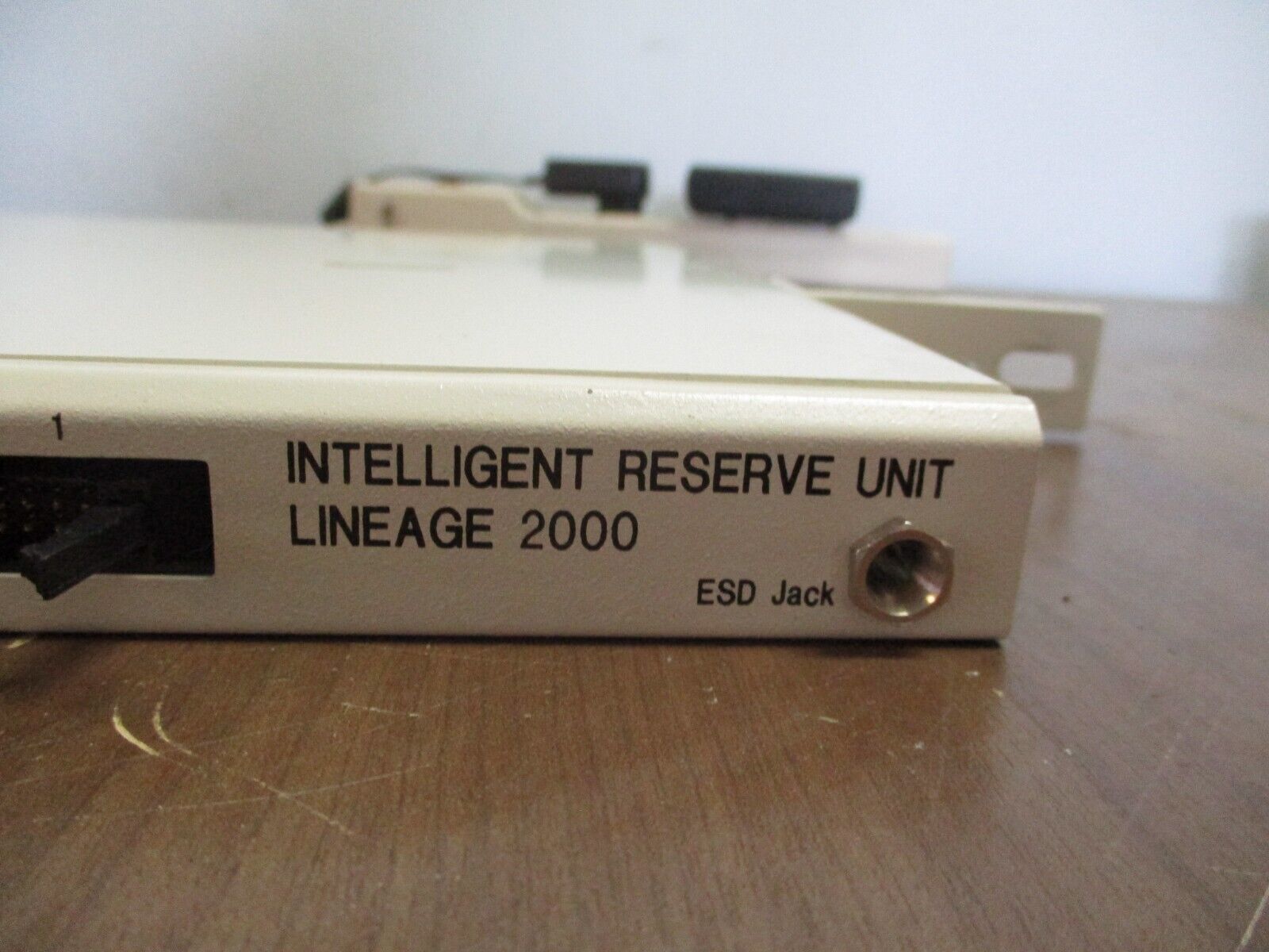 AT&T Lineage 2000 Intelligent Reserve Unit J85577A-1 60VDC 21.6W Used