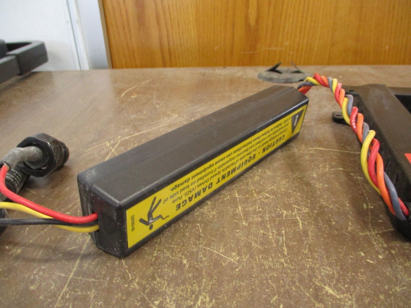 Veris Hawkeye 8053 Enercept Pulse Meter H8053-1600-4 1600A 208-480V 50/60Hz Used