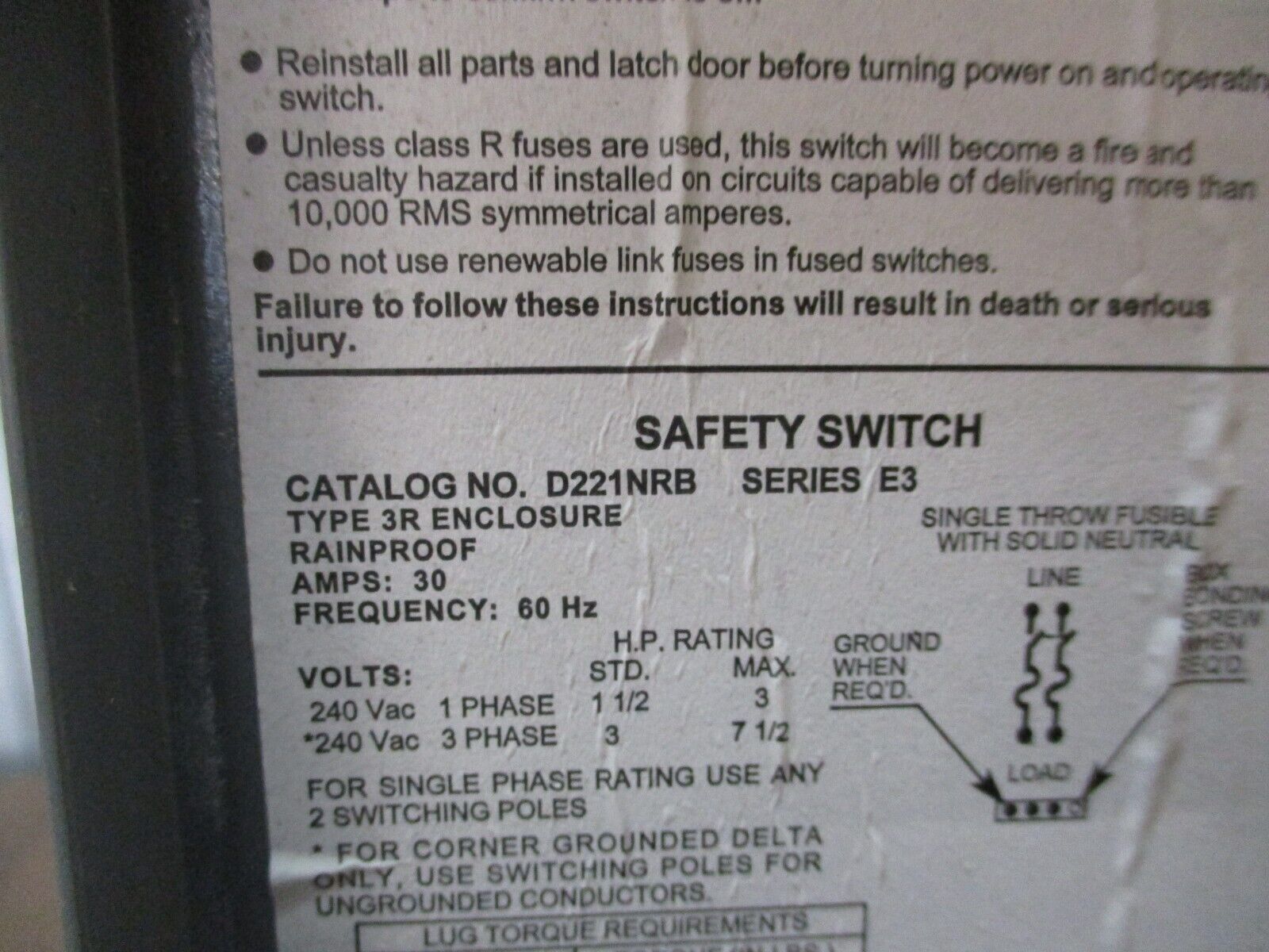 Square D Fusible 3R Safety Switch / Disconnect D221NRB 30A 240V 2P Used