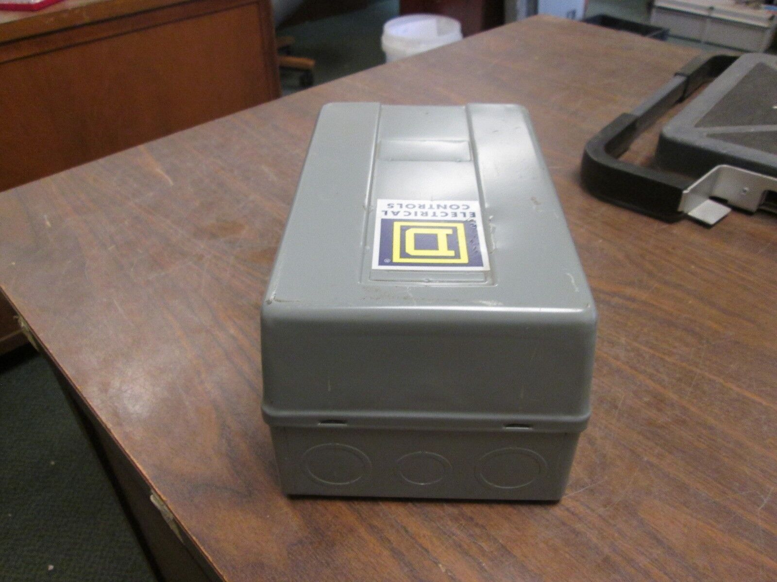Square D Enclosed Lighting Contactor 8903 SMG 11 30A 120V Coil Used