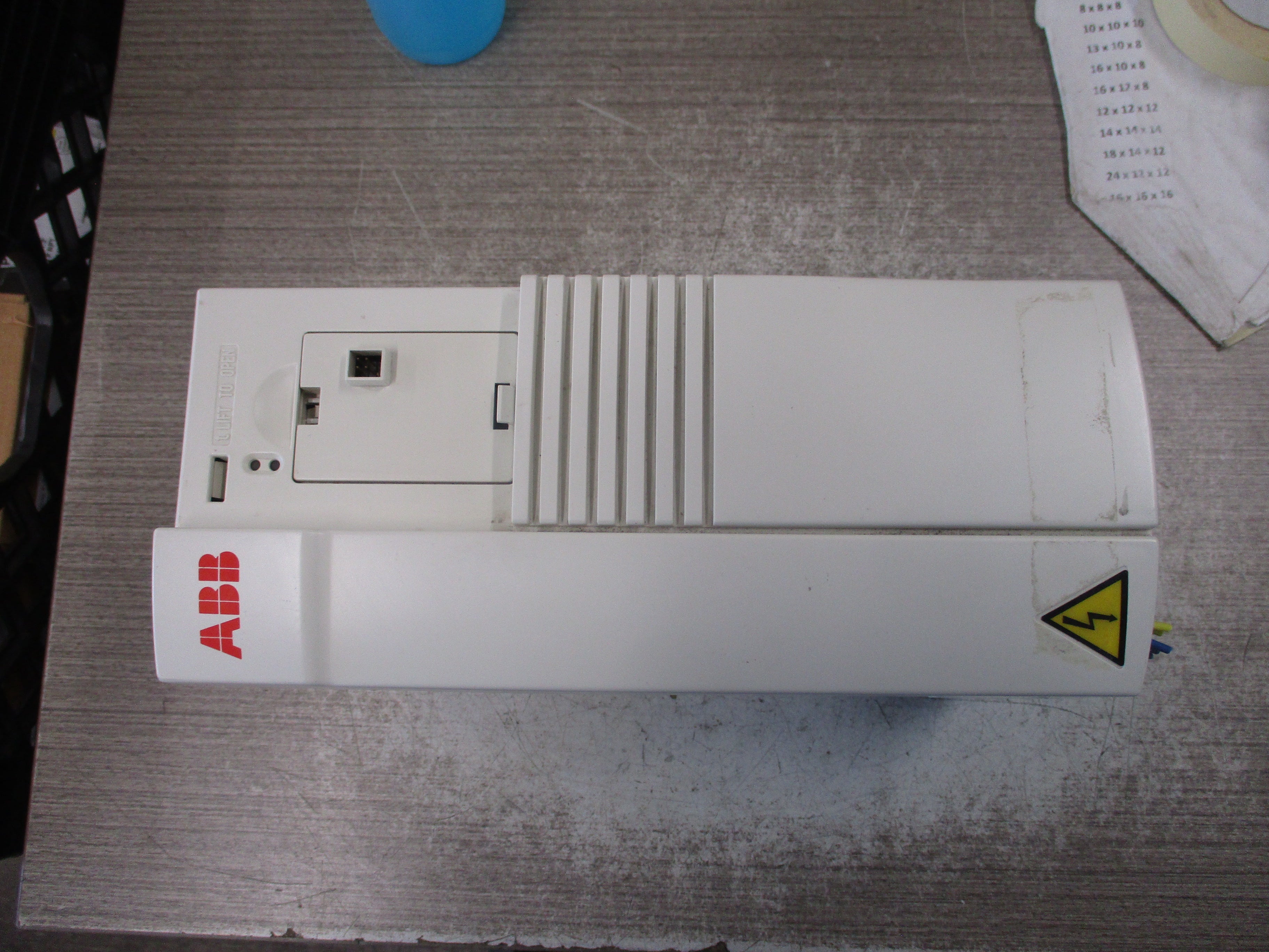 ABB ACH401 AC Drive ACH401C00432 3HP 3Ph *No Keypad* *Broken Cover Latch* Used