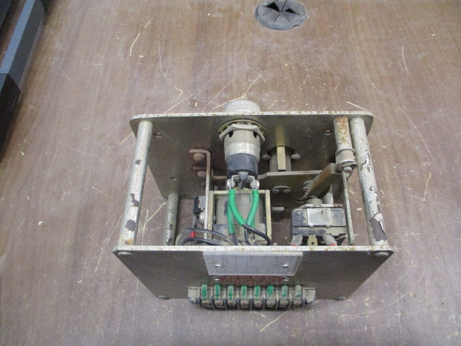 Superior Electrical Interlock S1059001YPBL Used