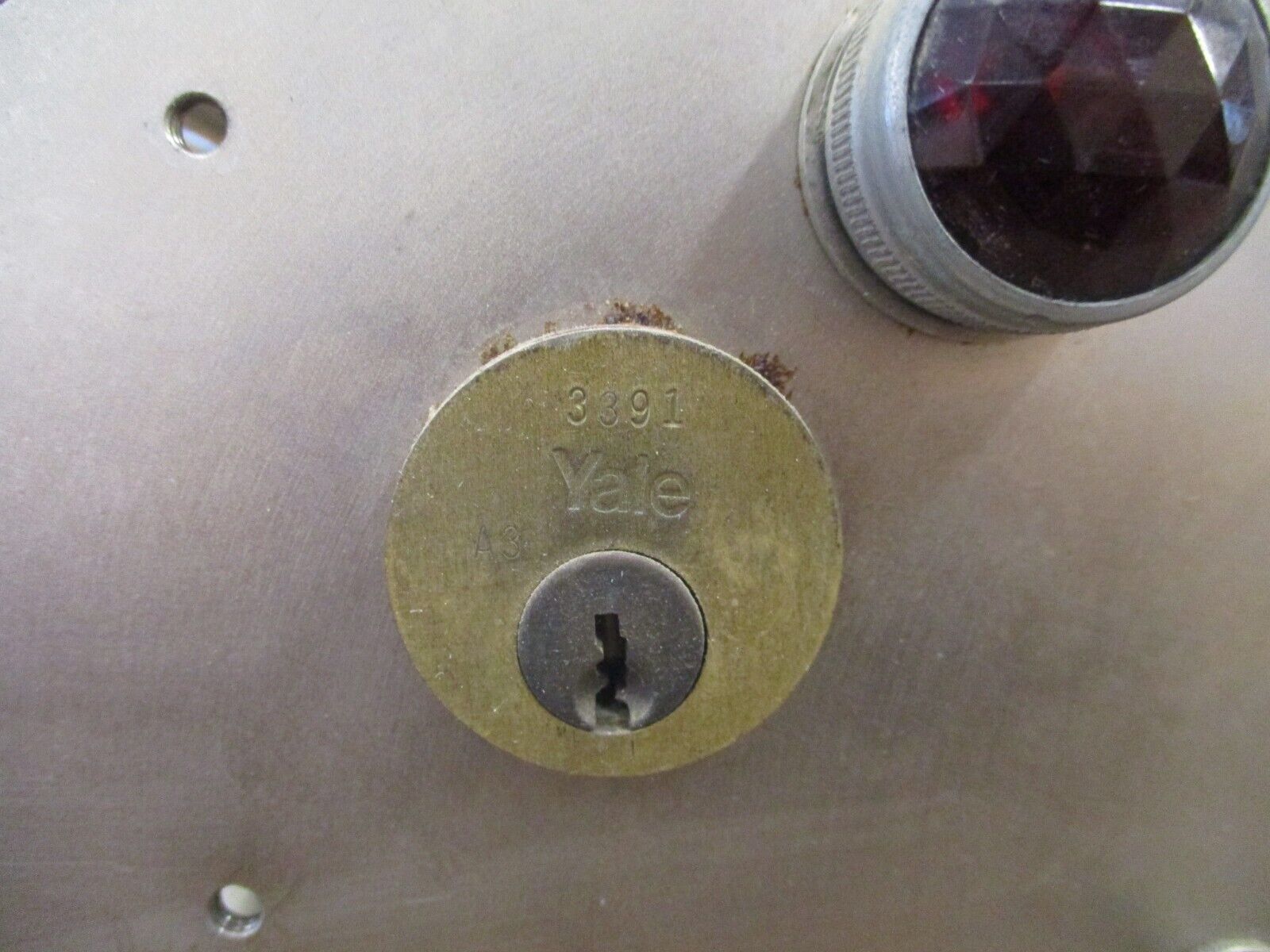 Superior Electrical Interlock S1059001YPBL Used