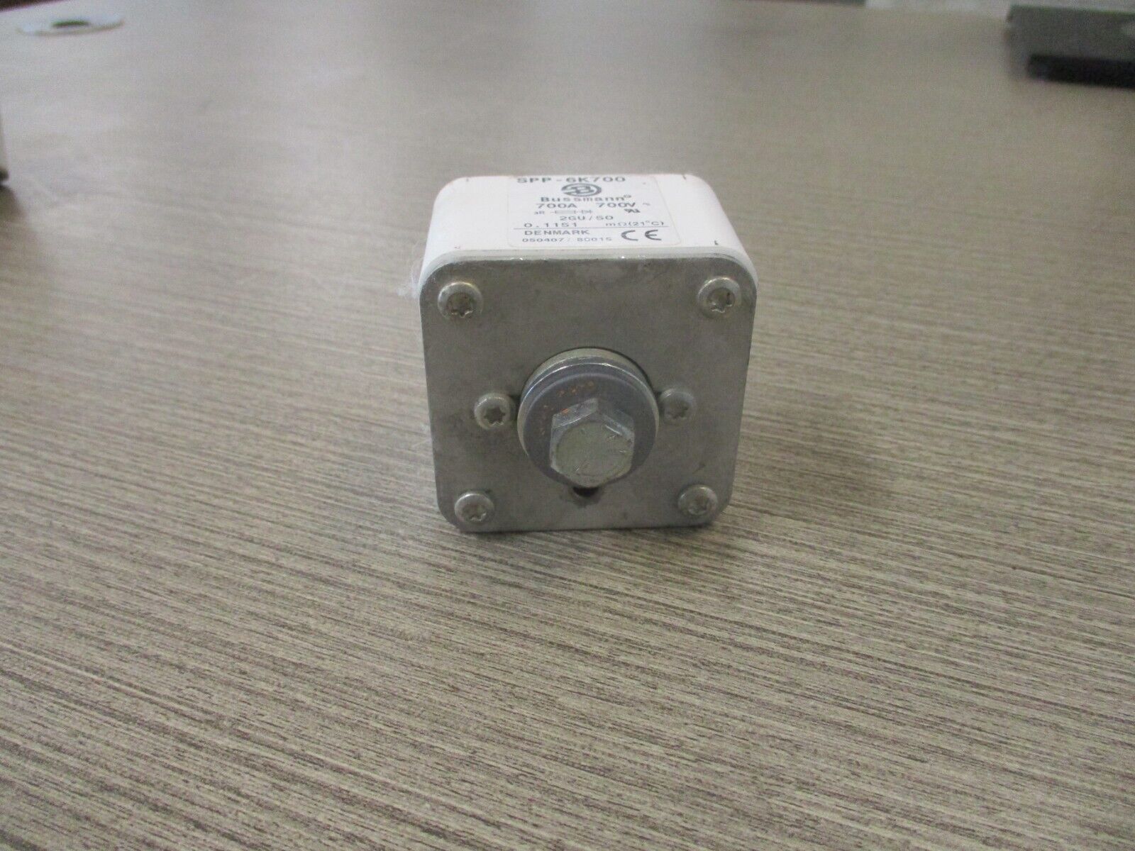 Bussmann Fuse SPP-6K700 700A 700V Used.